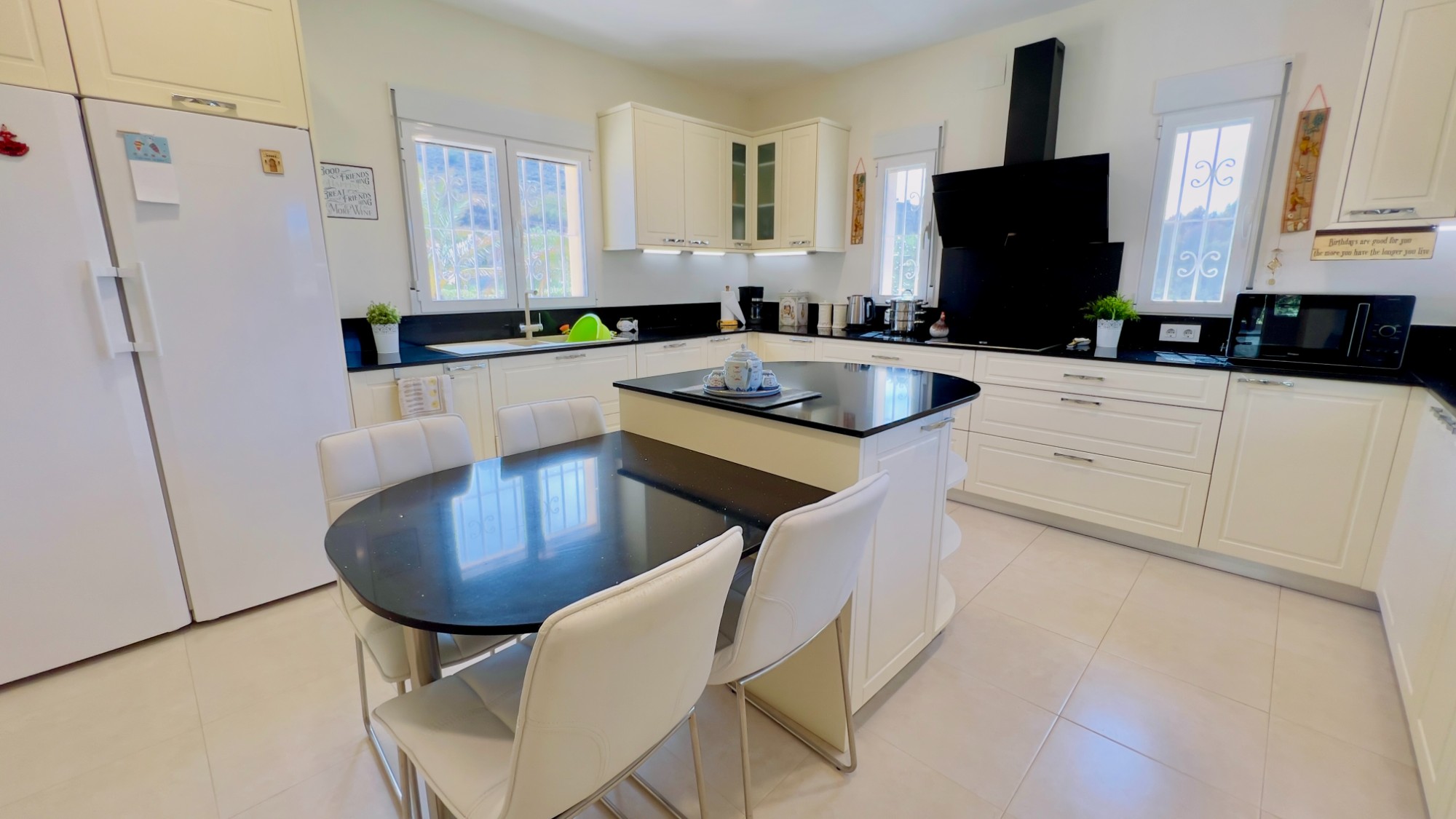  Chalet en venta directa con Plusvillas – C4158* – Villa con 3 dormitorios y 2 baños en Benitachell, (Costa Blanca), zona Begonias CDS 