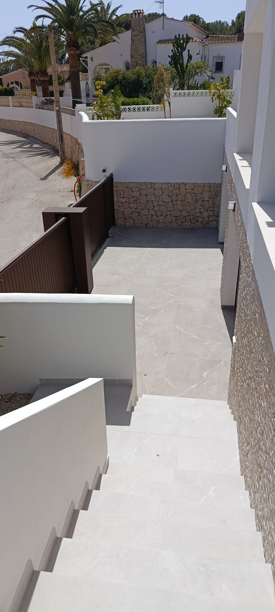  Chalet en venta directa con Plusvillas – C36303* – Villa con 4 dormitorios y 2 baños en Moraira, (Costa Blanca), zona  