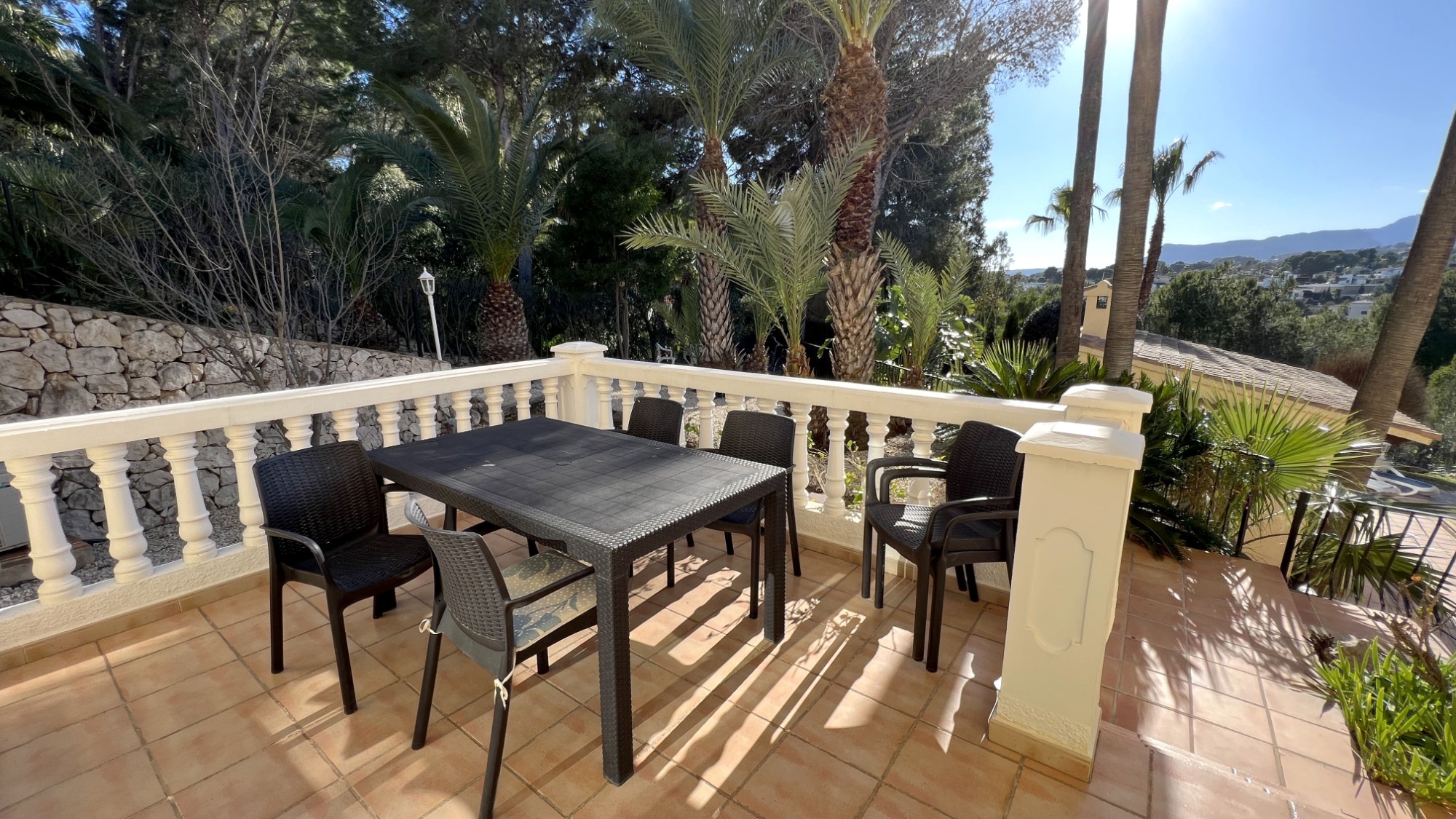  Chalet en venta directa con Plusvillas – C4103* – Villa con 6 dormitorios y 4 baños en Benissa Costa, (Costa Blanca), zona San Jaime 