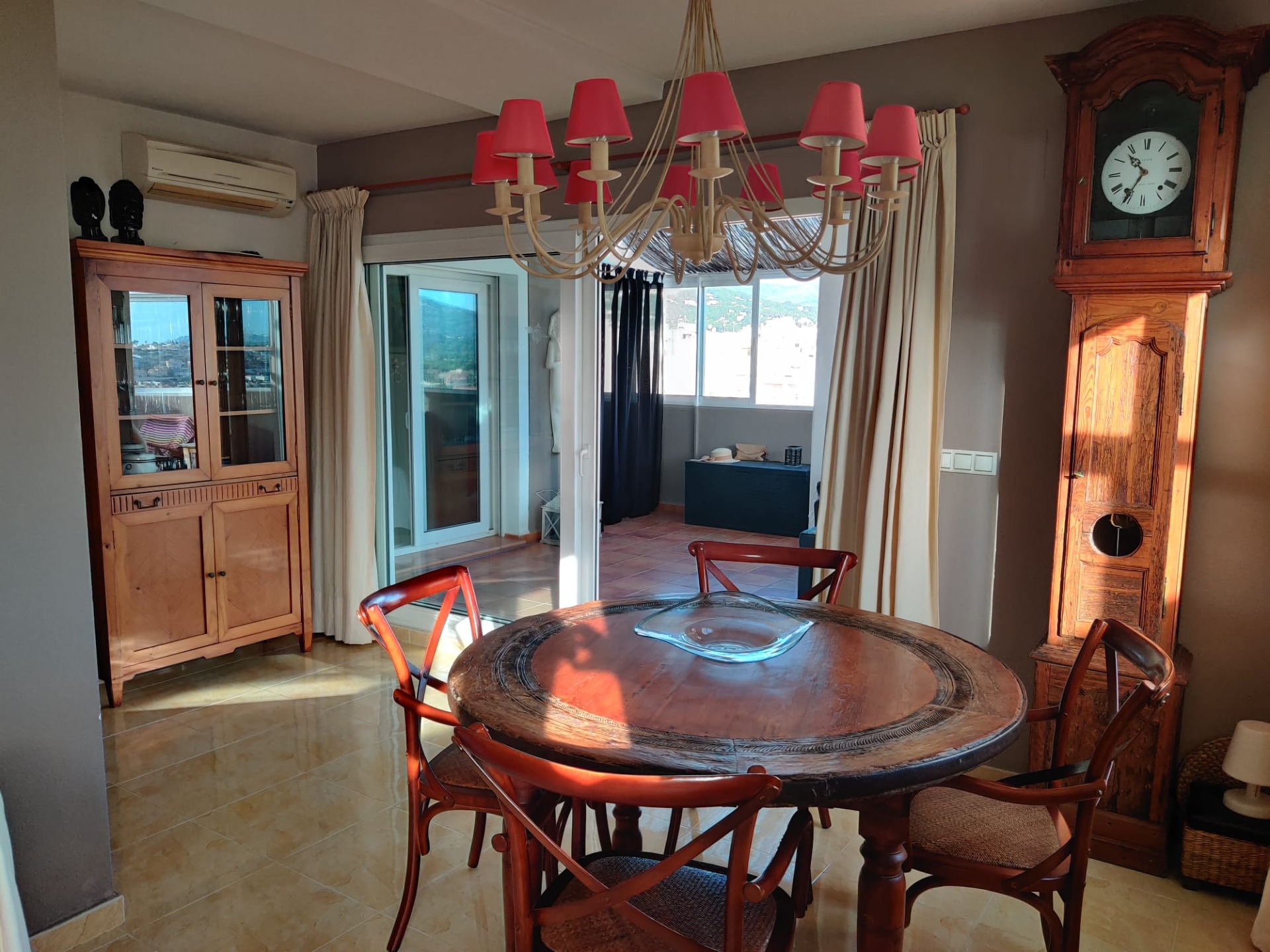  Ático en venta directa con Plusvillas – C23057* – Villa con 2 dormitorios y 2 baños en Calpe, (Costa Blanca), zona Centro 