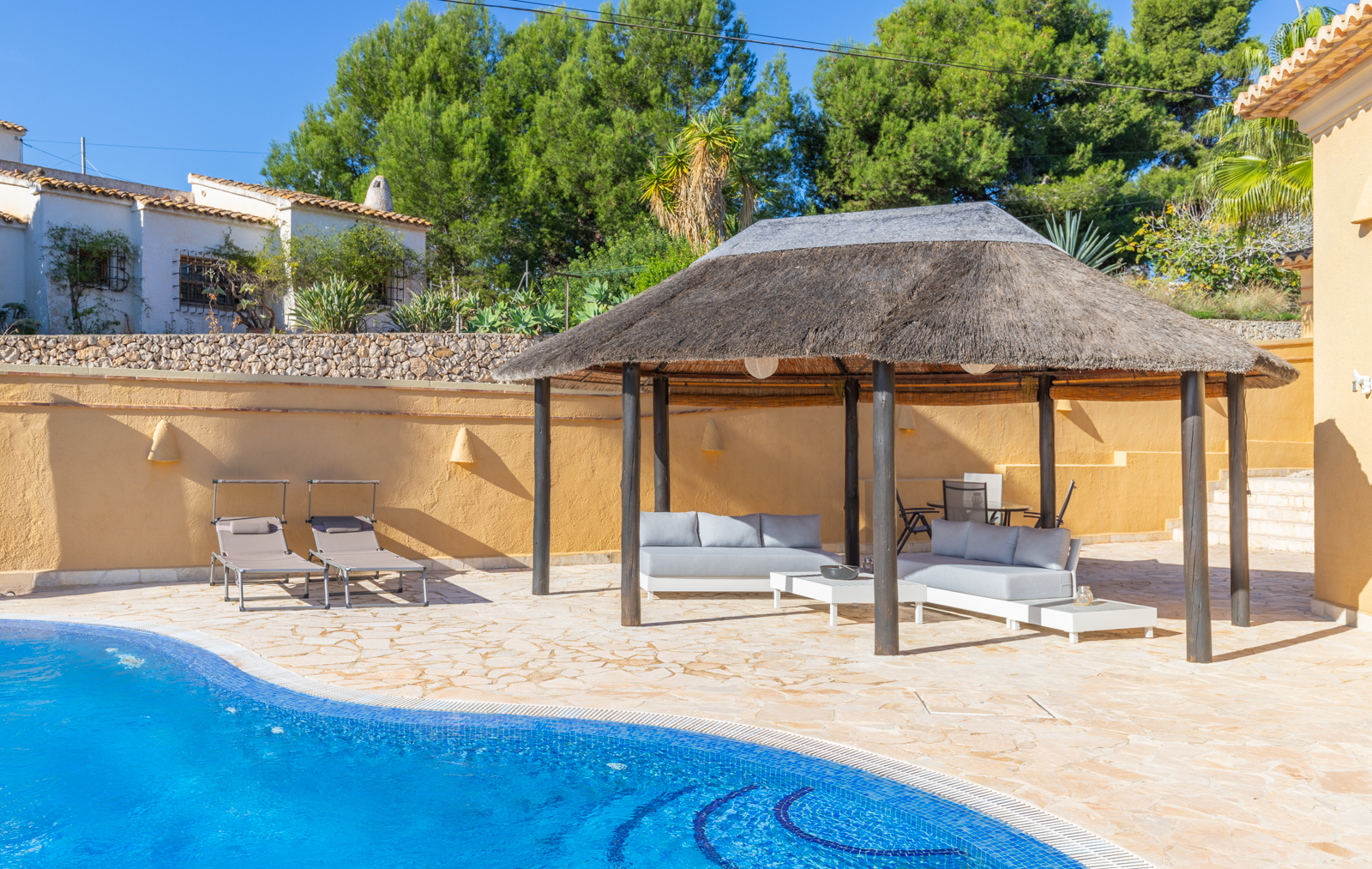  Chalet en venta directa con Plusvillas – C27004* – Villa con 3 dormitorios y 3 baños en Benissa, (Costa Blanca), zona 2ª linea 