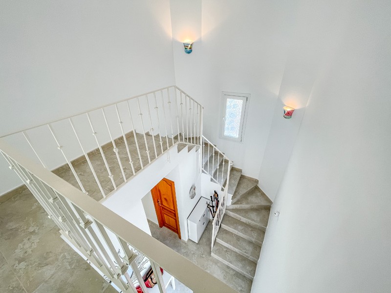  Chalet en venta directa con Plusvillas - C579 - Villa de 3 dormitorios con vistas al mar en la costa de Benissa (Costa Blanca) 