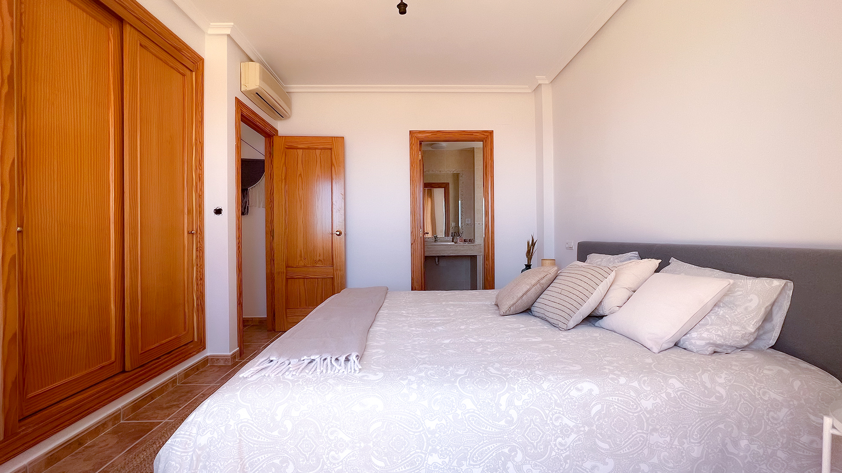  Chalet en venta directa con Plusvillas – C11099* – Villa con 3 dormitorios y 2 baños en Calpe, (Costa Blanca), zona Mascarat 