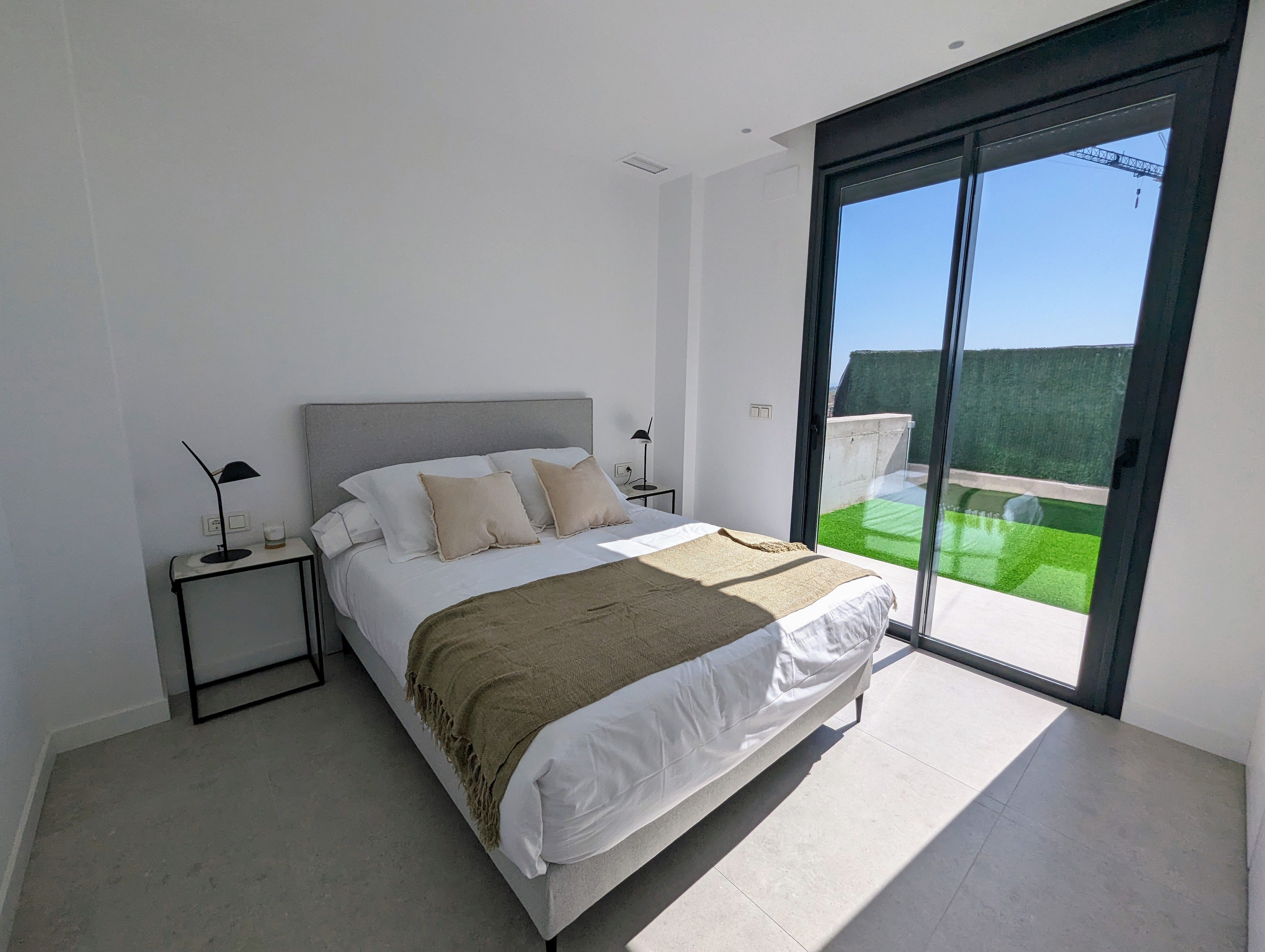  Chalet en venta directa con Plusvillas – C24015* – Villa con 3 dormitorios y 3 baños en Finestrat, (Costa Blanca), zona Finestrat 