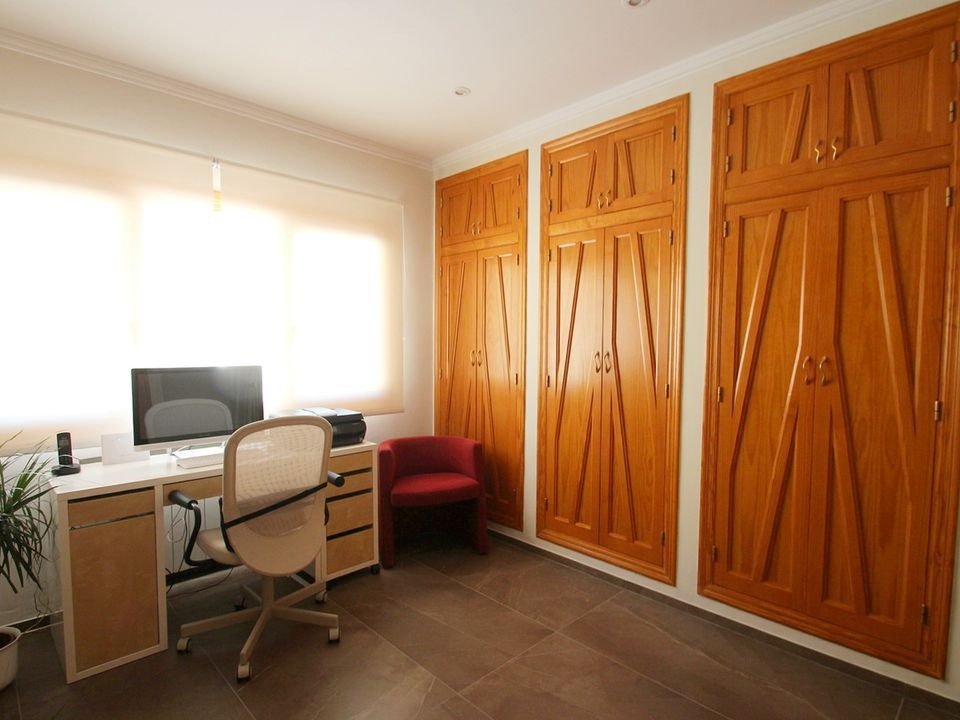  Chalet en venta directa con Plusvillas – C23088* – Villa con 5 dormitorios y 5 baños en Calpe, (Costa Blanca), zona Calpe 