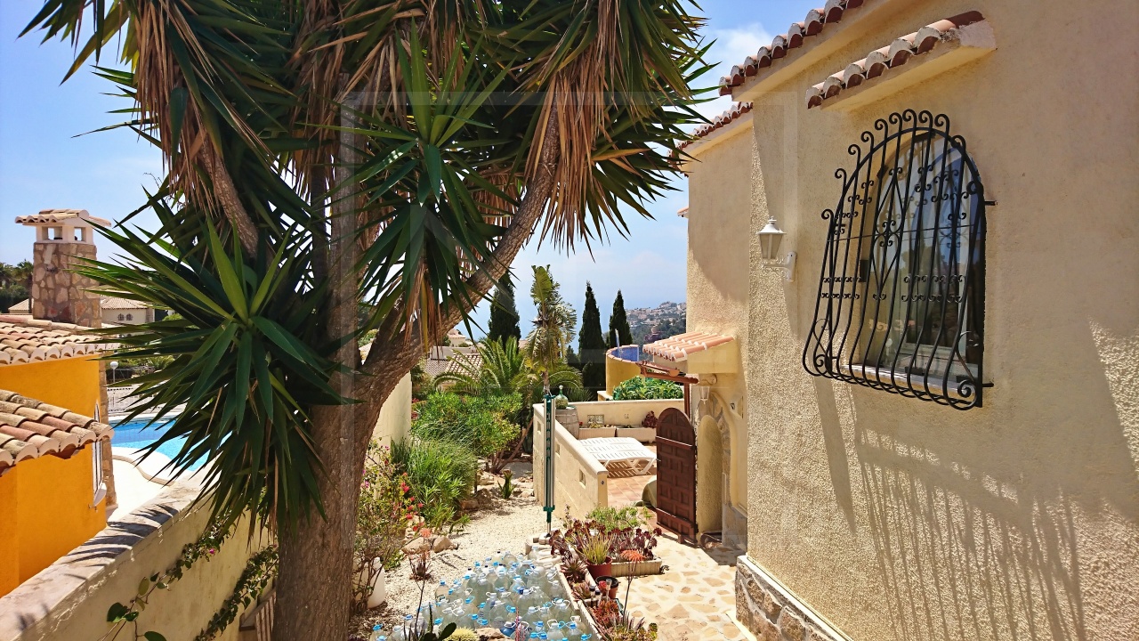  Chalet en venta directa con Plusvillas – C36026* – Villa con 5 dormitorios y 3 baños en Benitachell, (Costa Blanca), zona Cumbre Del Sol 