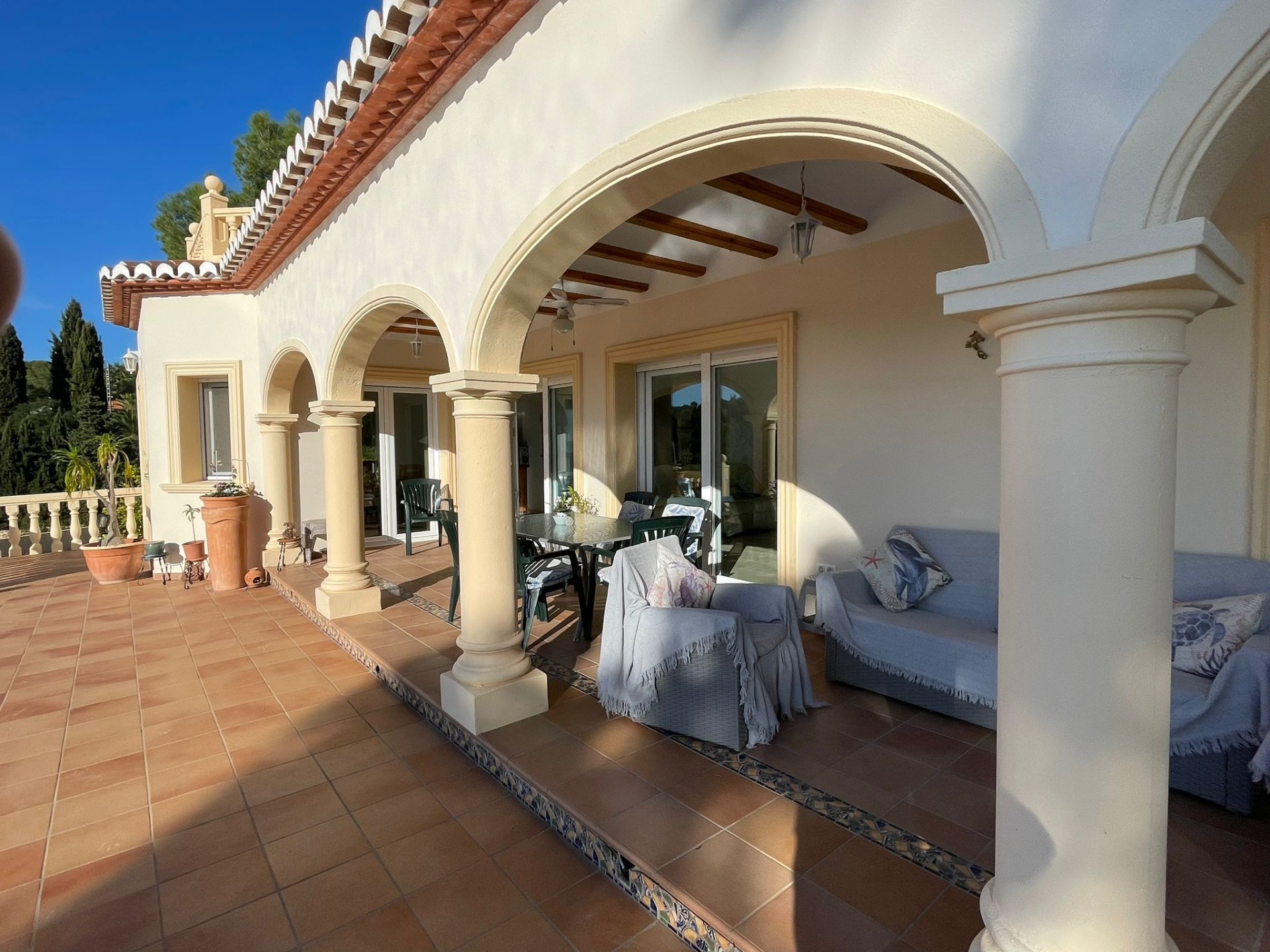  Chalet en venta directa con Plusvillas – C23082* – Villa con 4 dormitorios y 3 baños en Benissa, (Costa Blanca), zona Fanadix 