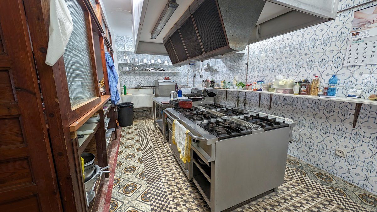  Chalet en venta directa con Plusvillas – C16310* – Villa con  dormitorios y  baños en Calpe / Calp, (Costa Blanca), zona  