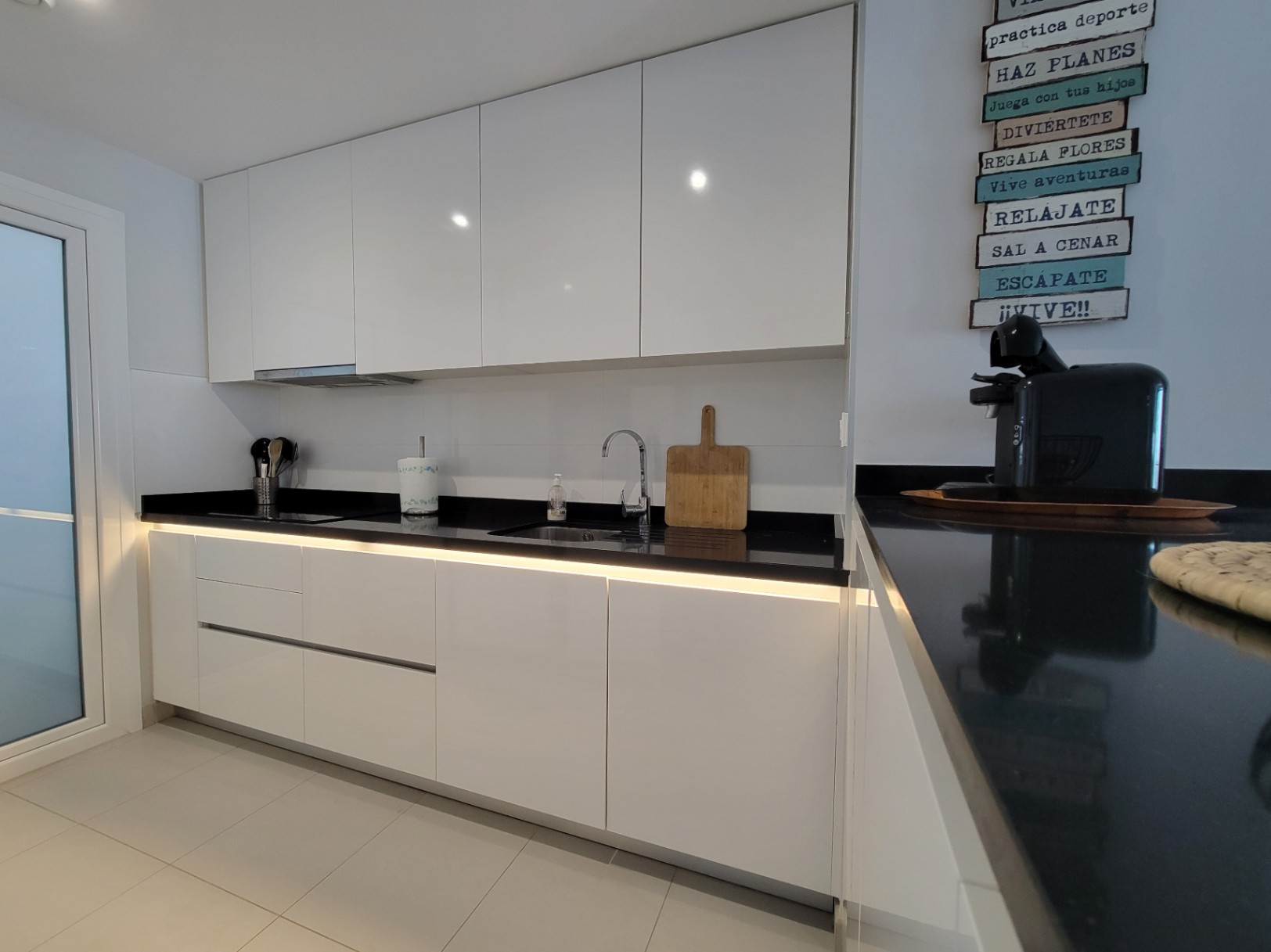  Apartamento en venta directa con Plusvillas – A34024* – Bonito apartamento de 2 dormitorios y 2 baños., (Costa Blanca), zona  