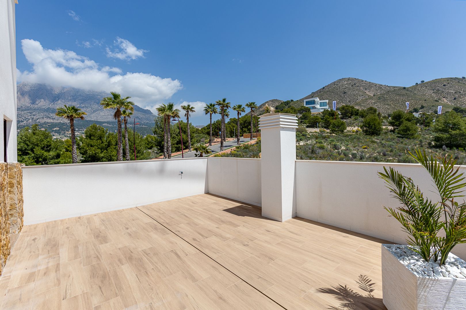  Chalet en venta directa con Plusvillas – C18275* – Villa con 3 dormitorios y 3 baños en Finestrat, (Costa Blanca), zona  