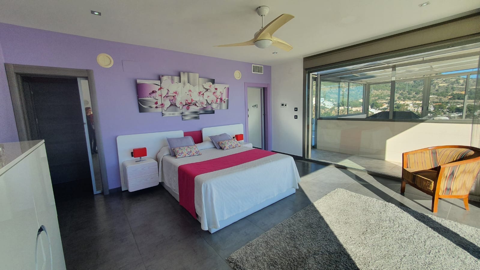  Chalet en venta directa con Plusvillas – C23077* – Villa con 5 dormitorios y 8 baños en Calpe, (Costa Blanca), zona Maryvilla 