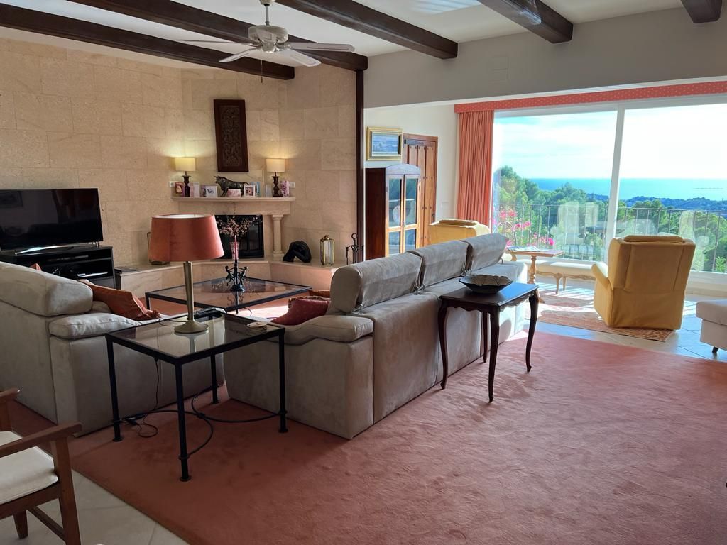  Chalet en venta directa con Plusvillas – C16301* – Villa con 5 dormitorios y 5 baños en Altea la Vella, (Costa Blanca), zona  