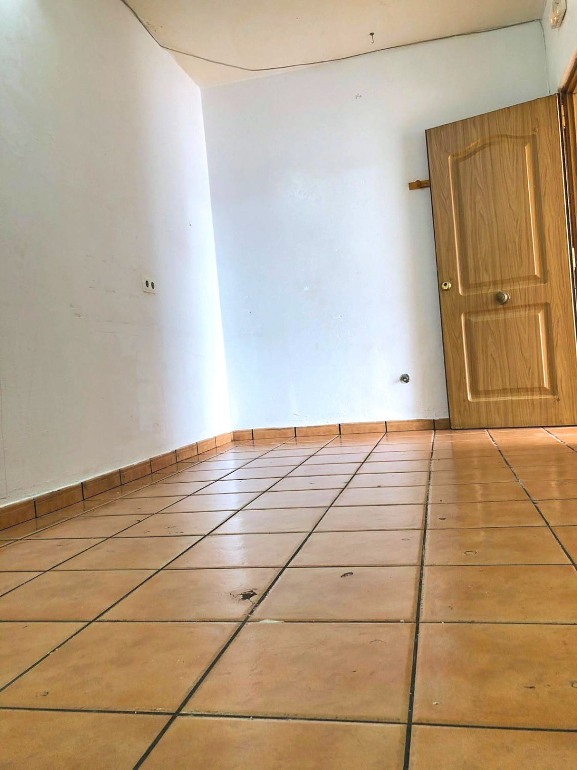  Local Comercial en venta directa con Plusvillas – L2035 – Amplio local con un total de 100mq en Calpe, Costa Blanca 