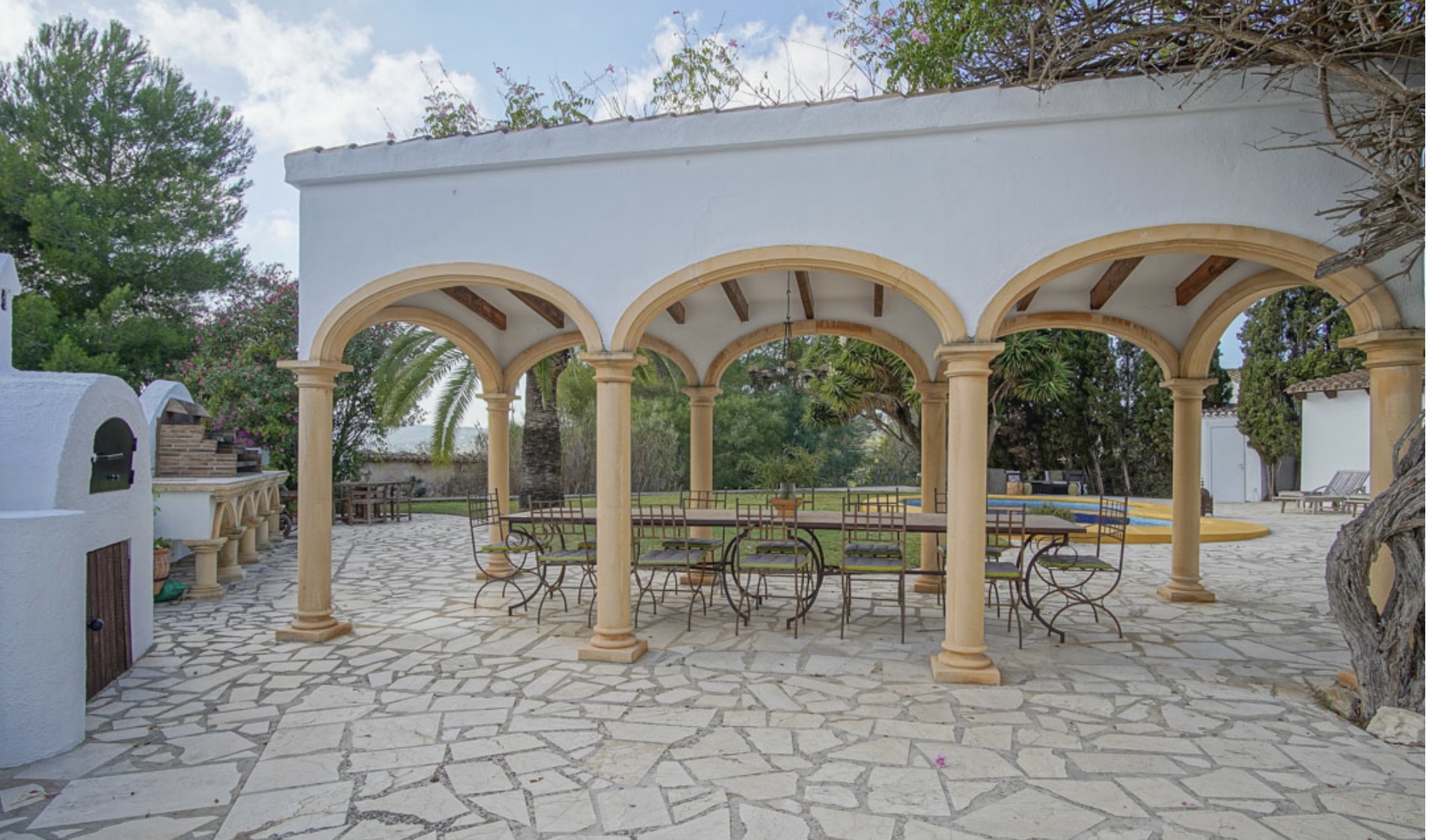  Chalet en venta directa con Plusvillas – C4149* – Villa con 5 dormitorios y 4 baños en Moraira, (Costa Blanca), zona Alcasar 