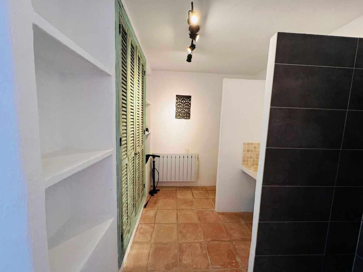  Chalet en venta directa con Plusvillas – C38019* – Villa con 3 dormitorios y 2 baños en Benissa, (Costa Blanca), zona La Fustera 