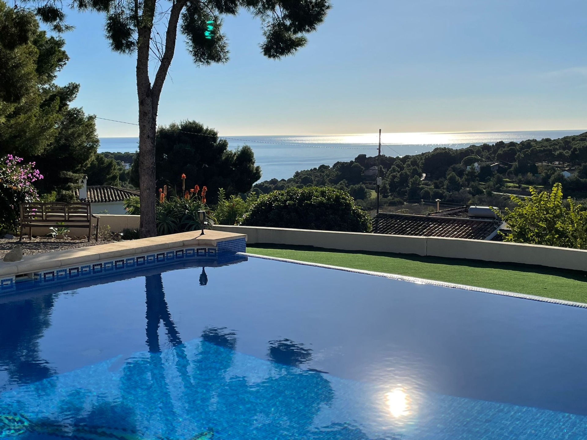  Chalet en venta directa con Plusvillas – C23082* – Villa con 4 dormitorios y 3 baños en Benissa, (Costa Blanca), zona Fanadix 