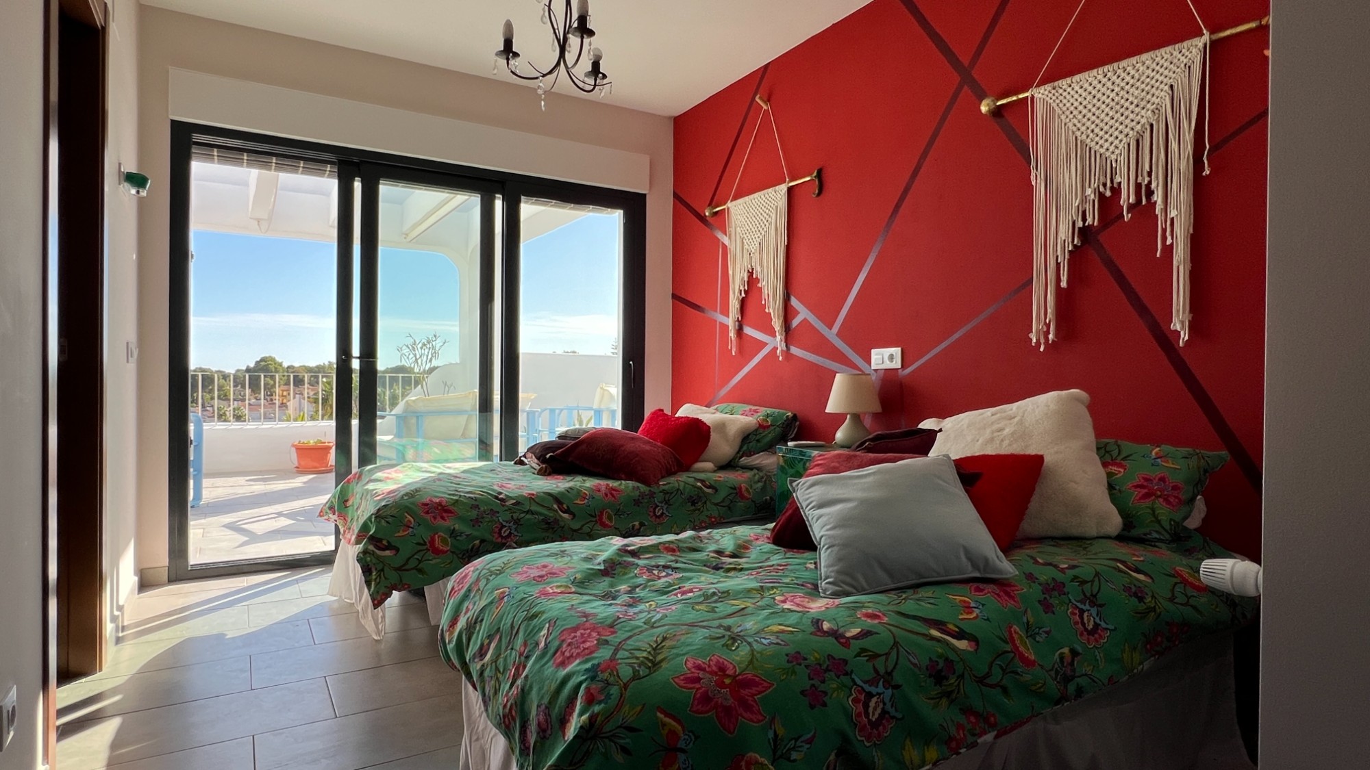  Chalet en venta directa con Plusvillas – C4140* – Villa con 3 dormitorios y 3 baños en Moraira, (Costa Blanca), zona La Sabatera 