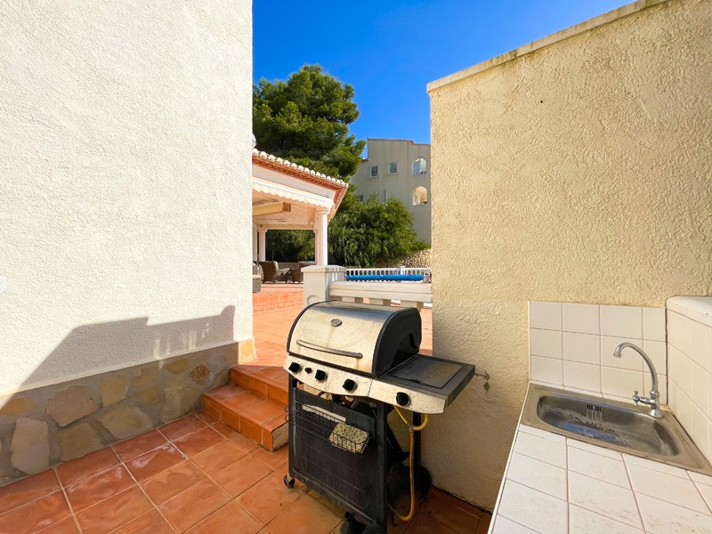  Chalet en venta directa con Plusvillas - C579 - Villa de 3 dormitorios con vistas al mar en la costa de Benissa (Costa Blanca) 