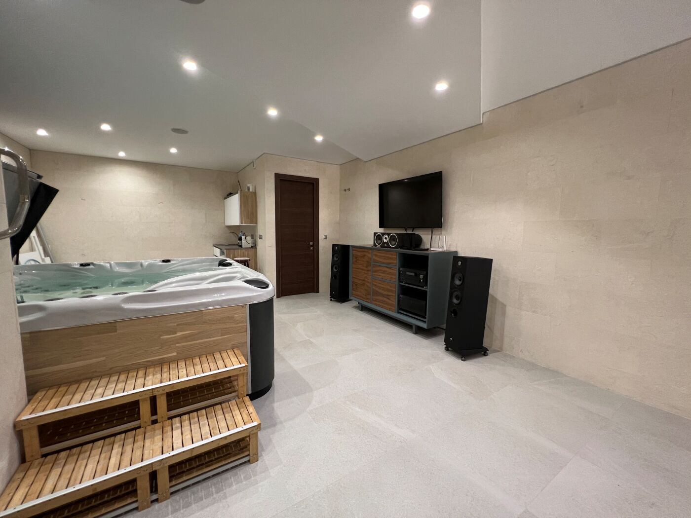  Chalet en venta directa con Plusvillas – C13031* – Villa con 5 dormitorios y 5 baños en Altea Hills, (Costa Blanca), zona Altea Hills 