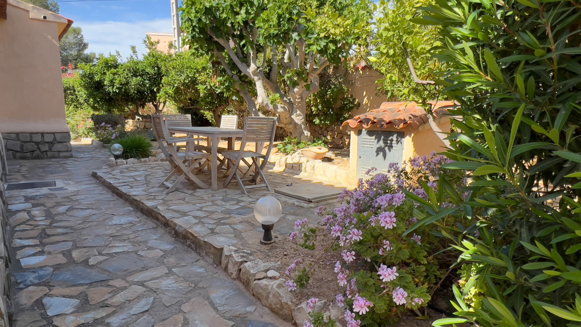  Chalet en venta directa con Plusvillas – C4154* – Villa con 2 dormitorios y 2 baños en Benissa, (Costa Blanca), zona Baladrar 