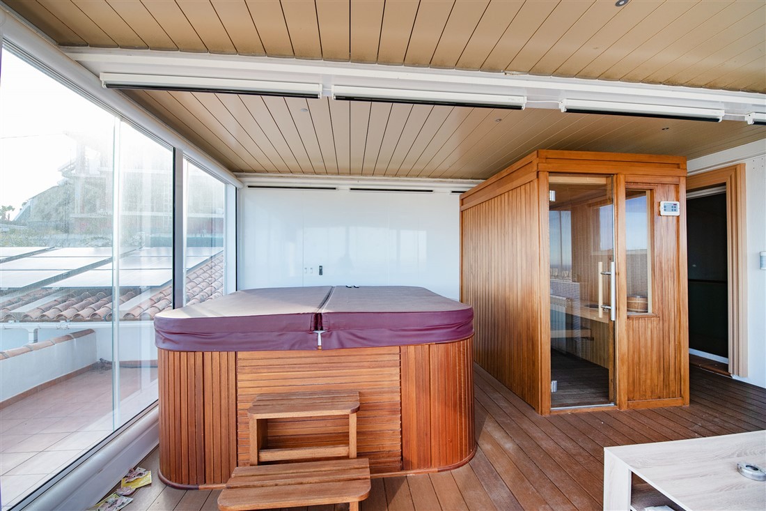  Chalet en venta directa con Plusvillas - C23 - Villa de ensueño de 5 dormitorios con vistas espectaculares al mar, zona Cucarres en Calpe (Costa Blanca) 