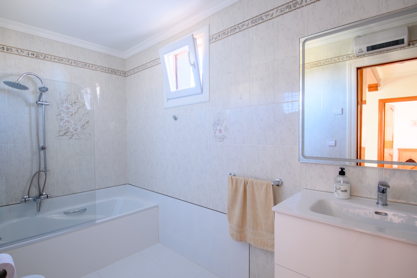  Chalet en venta directa con Plusvillas – C36306* – Villa con 5 dormitorios y 3 baños en Jávea, (Costa Blanca), zona Old Town 