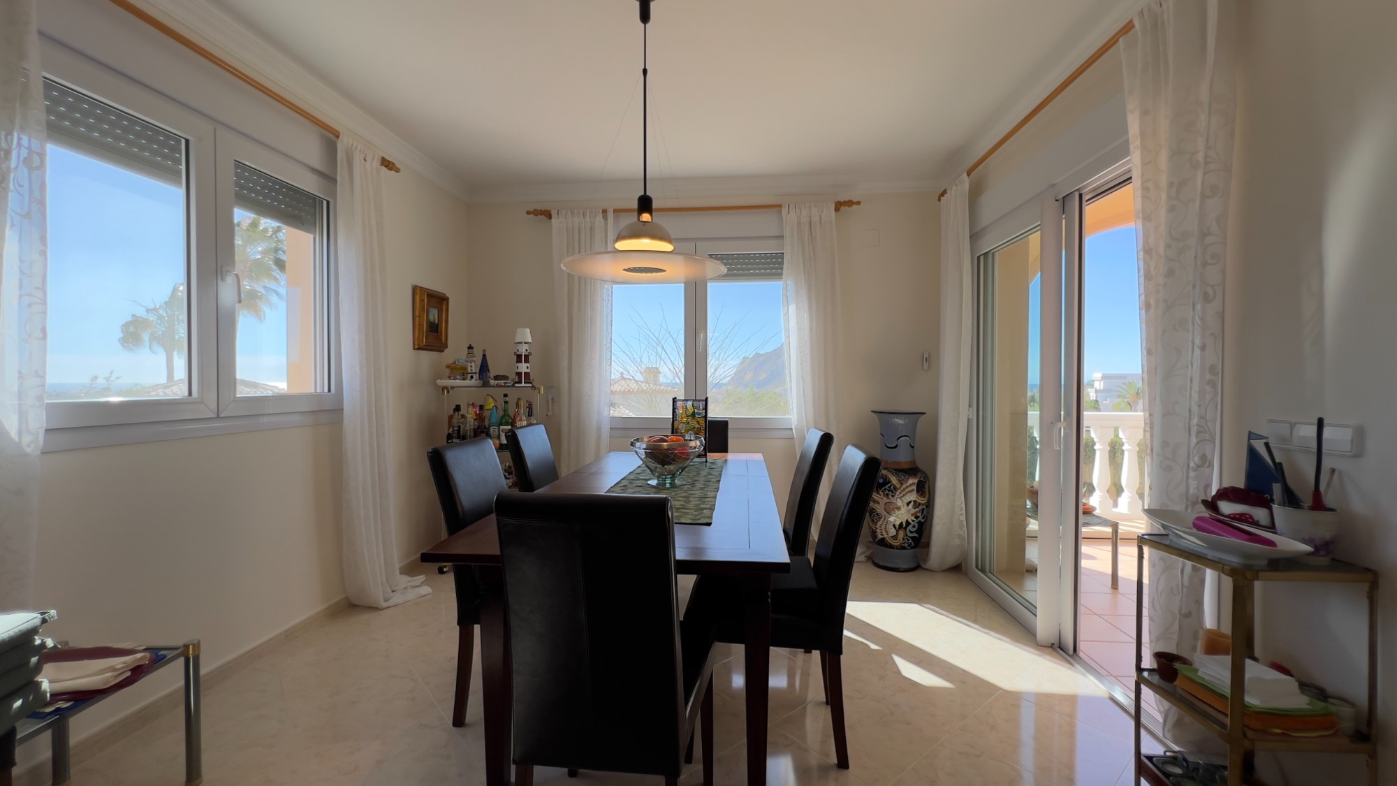  Chalet en venta directa con Plusvillas – C4152* – Villa con 5 dormitorios y 5 baños en Calpe, (Costa Blanca), zona Calpe 