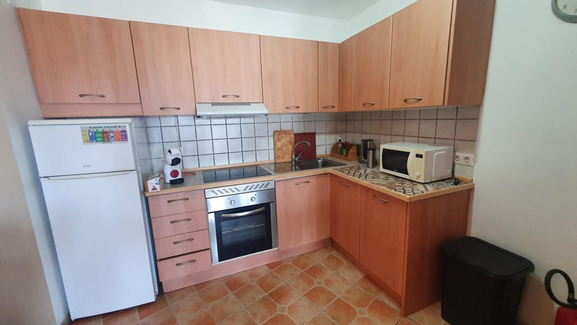  Chalet en venta directa con Plusvillas – C23100* – Villa con 8 dormitorios y 8 baños en Calpe, (Costa Blanca), zona Maryvilla 