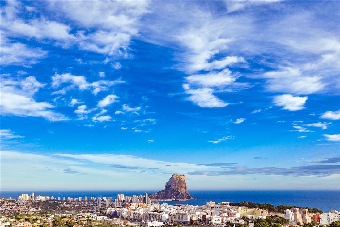  Chalet en venta directa con Plusvillas - C23 - Villa de ensueño de 5 dormitorios con vistas espectaculares al mar, zona Cucarres en Calpe (Costa Blanca) 