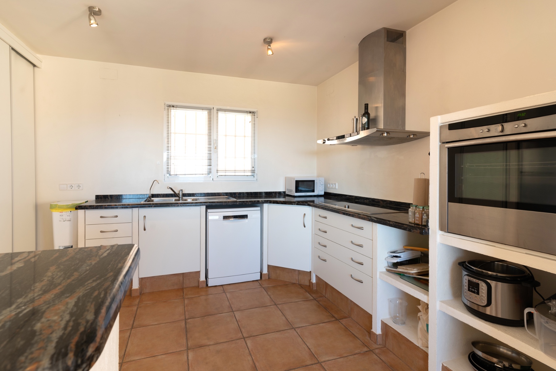  Chalet en venta directa con Plusvillas – C5385* – Villa con 5 dormitorios y 3 baños en Moraira, (Costa Blanca), zona Benimeit 