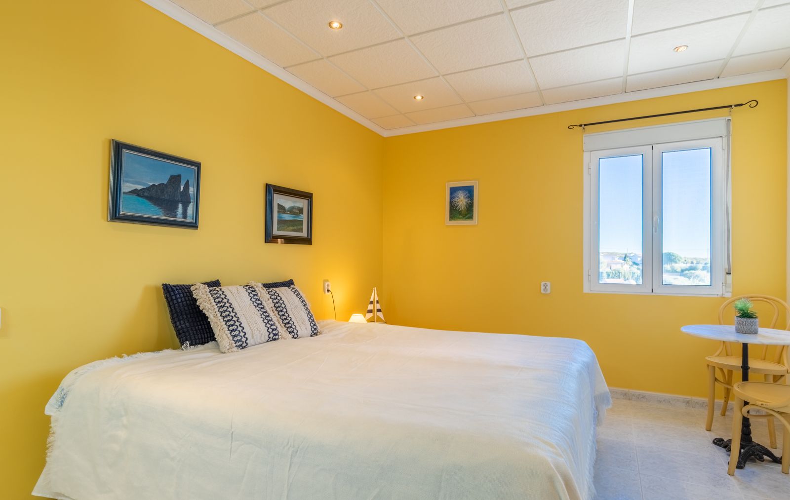  Chalet en venta directa con Plusvillas – C27022* – Villa con 4 dormitorios y 3 baños en Benitachell, (Costa Blanca), zona Cumbre del Sol 