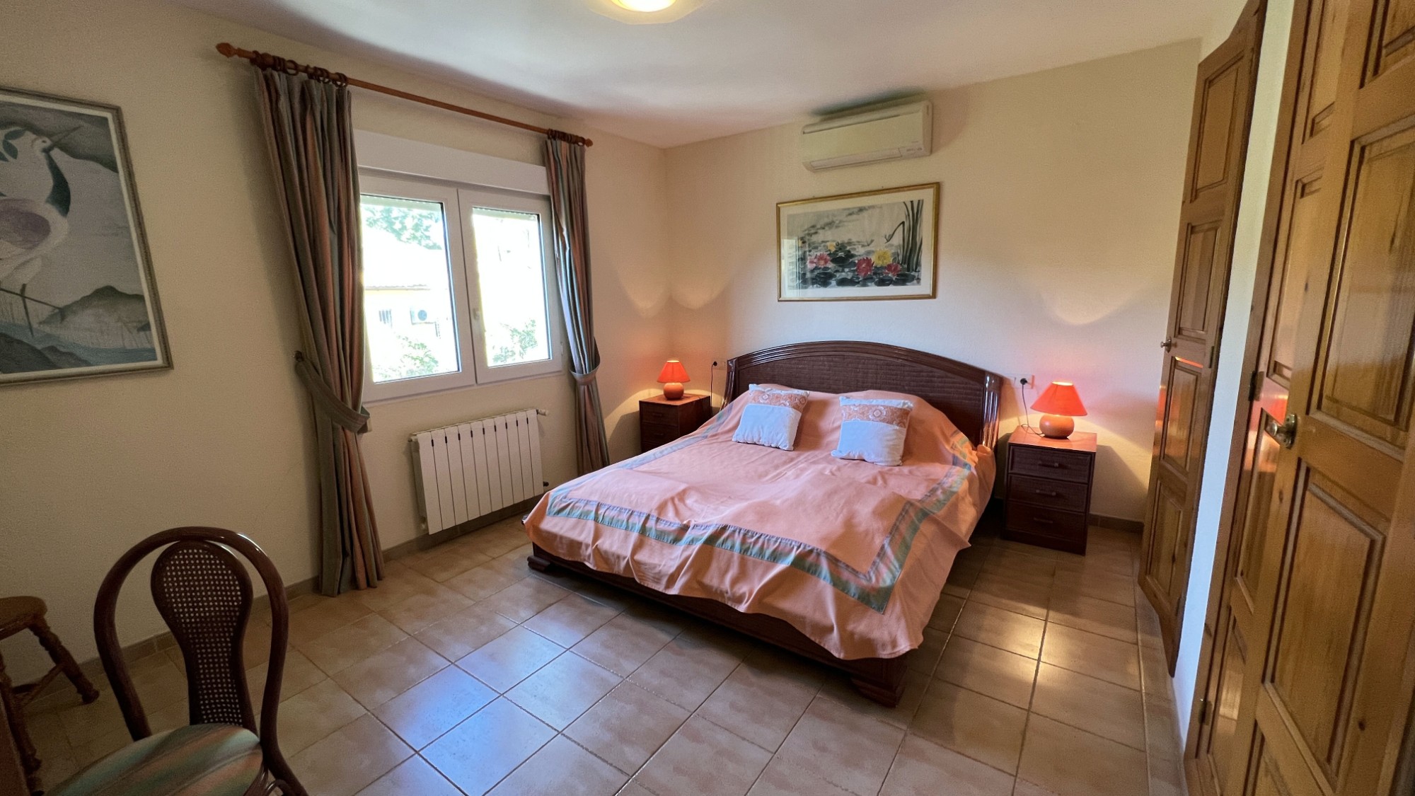  Chalet en venta directa con Plusvillas – C4103* – Villa con 6 dormitorios y 4 baños en Benissa Costa, (Costa Blanca), zona San Jaime 