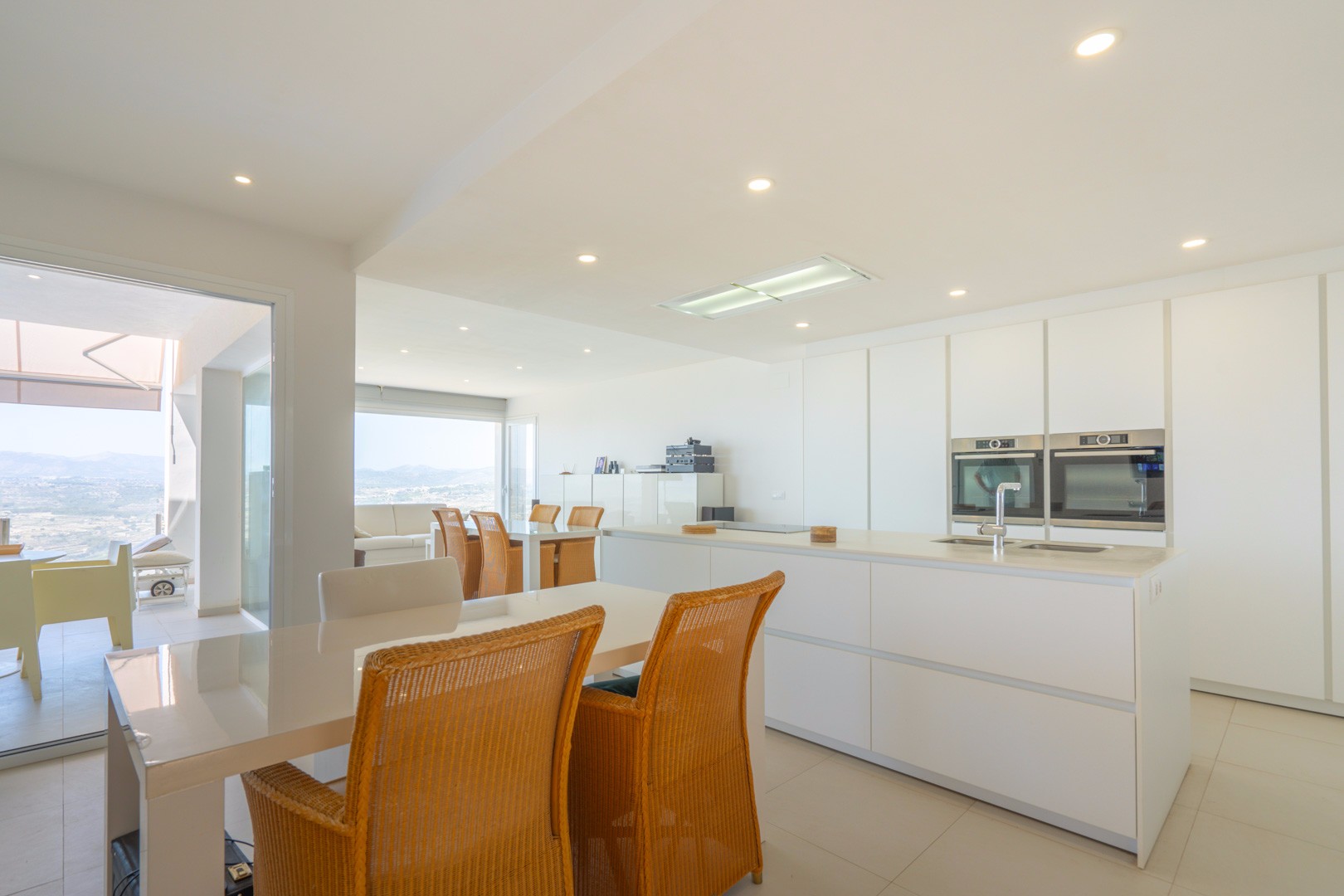  Chalet en venta directa con Plusvillas – C5382* – Villa con 2 dormitorios y 2 baños en Benitachell, (Costa Blanca), zona Cumbre del Sol 