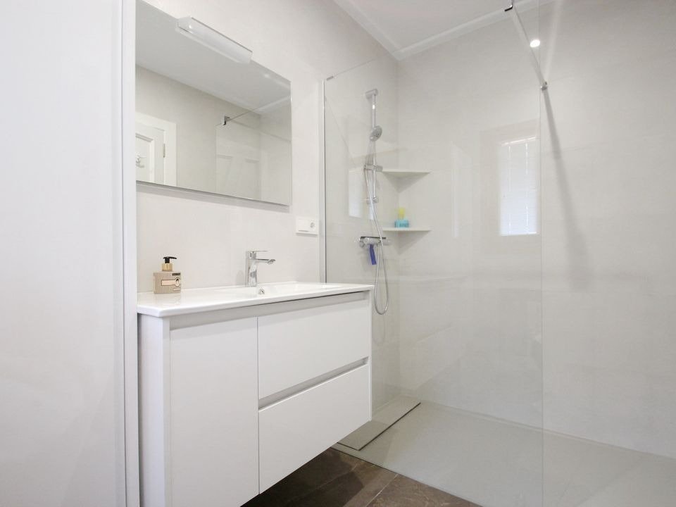  Chalet en venta directa con Plusvillas – C23088* – Villa con 5 dormitorios y 5 baños en Calpe, (Costa Blanca), zona Calpe 