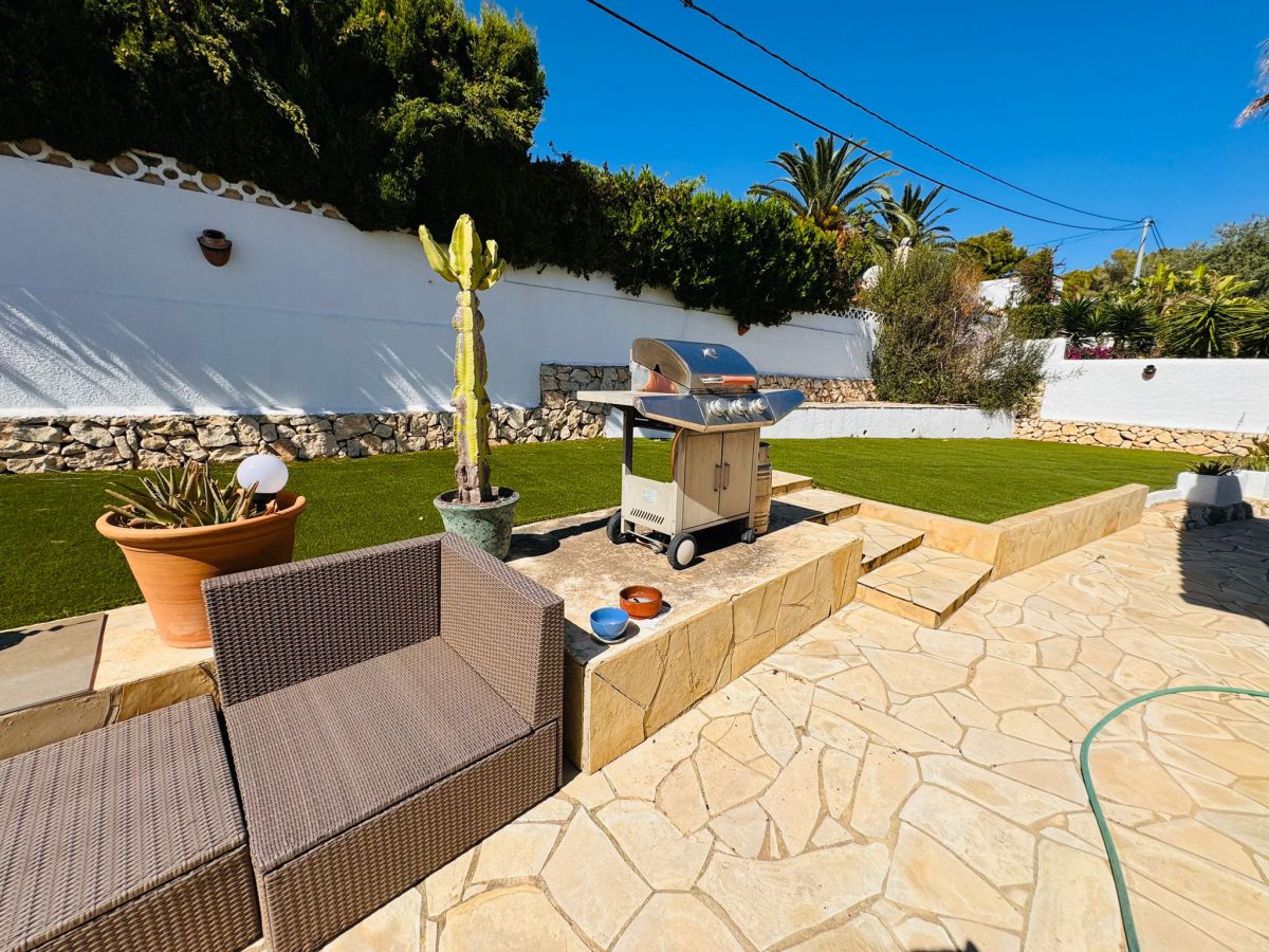  Chalet en venta directa con Plusvillas – C38019* – Villa con 3 dormitorios y 2 baños en Benissa, (Costa Blanca), zona La Fustera 