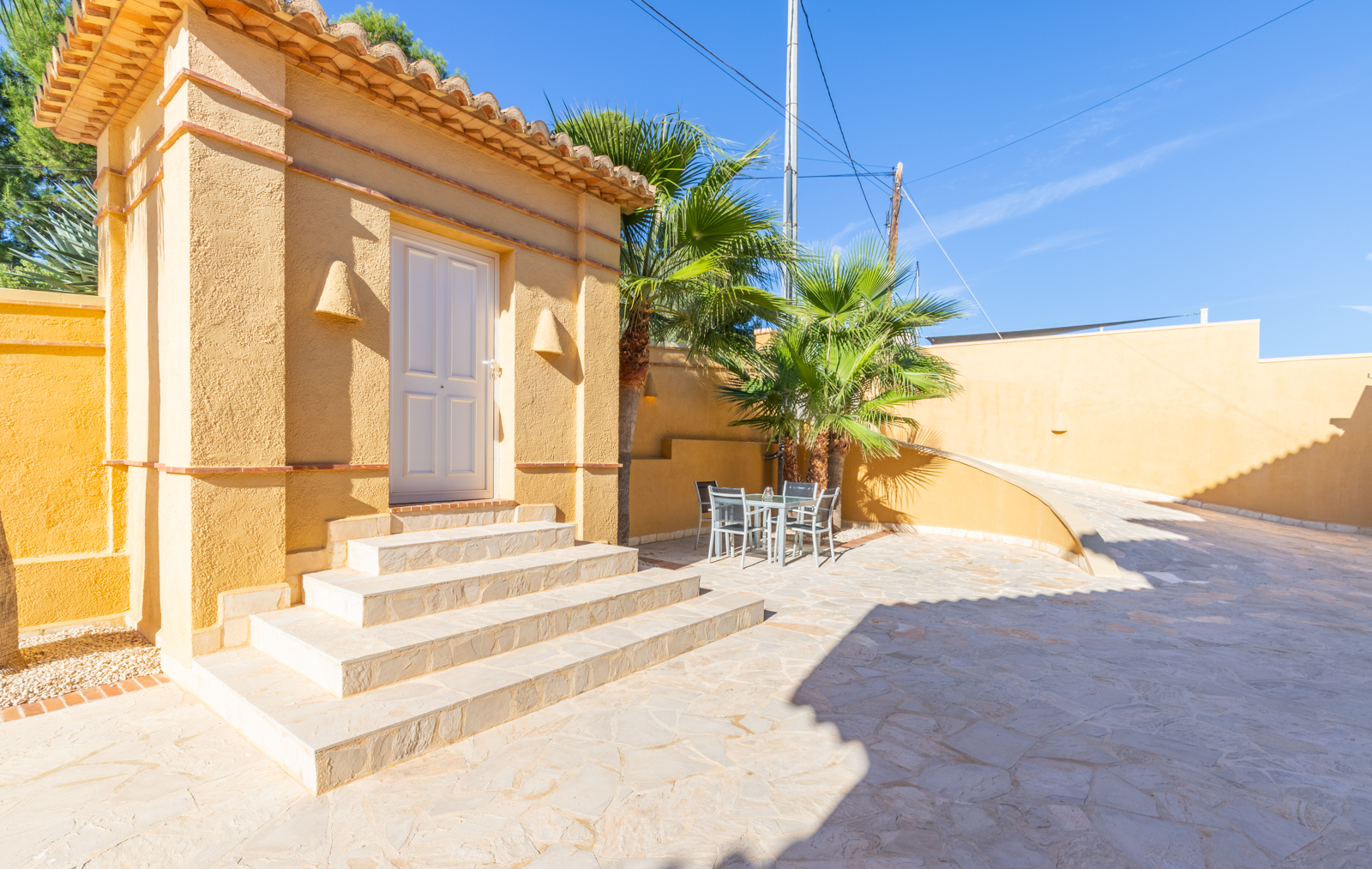  Chalet en venta directa con Plusvillas – C27004* – Villa con 3 dormitorios y 3 baños en Benissa, (Costa Blanca), zona 2ª linea 