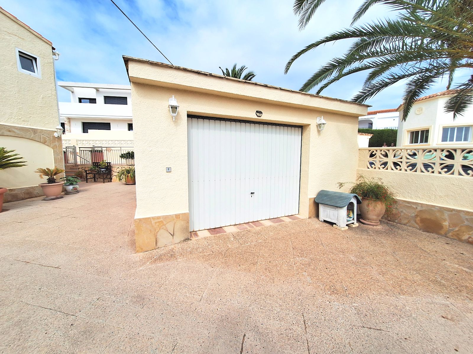  Chalet en venta directa con Plusvillas – C35035* – Villa con 4 dormitorios y 2 baños en Calpe, (Costa Blanca), zona Urbanizaciones 