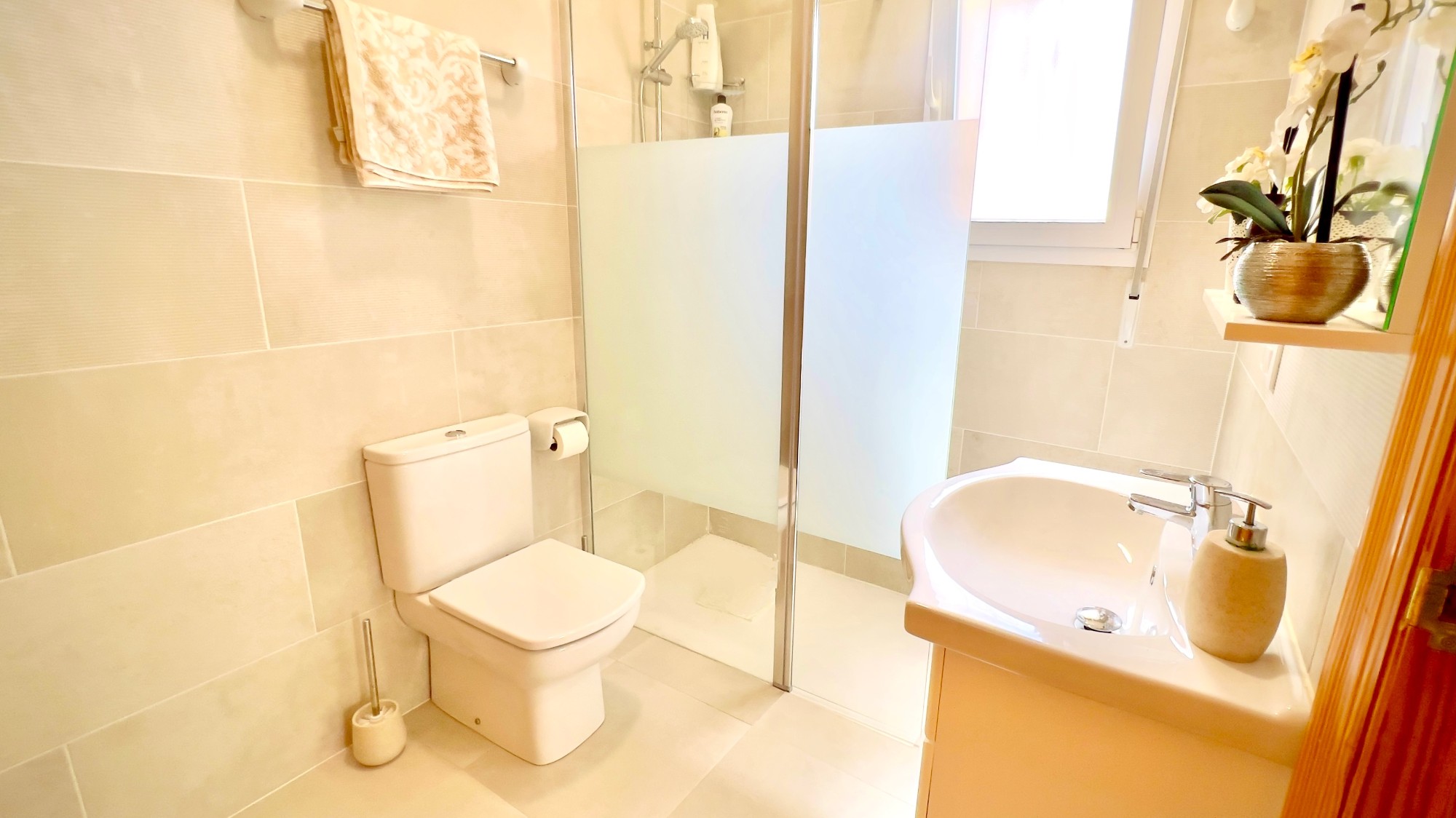  Chalet en venta directa con Plusvillas – C4158* – Villa con 3 dormitorios y 2 baños en Benitachell, (Costa Blanca), zona Begonias CDS 