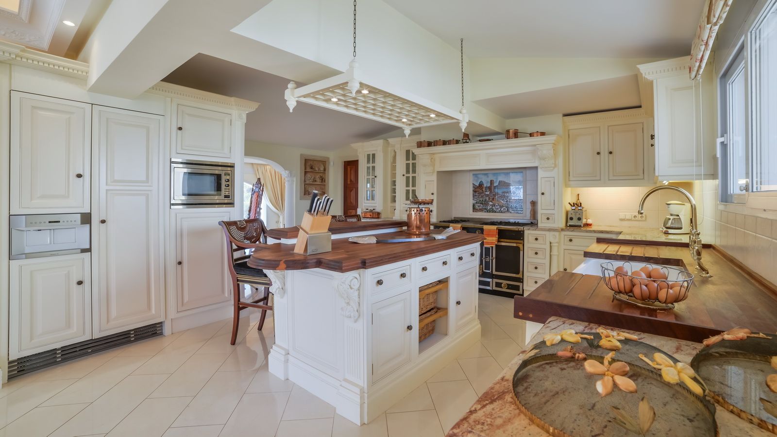  Chalet en venta directa con Plusvillas – C24017* – Villa con 2 dormitorios y 2 baños en Altea, (Costa Blanca), zona Pueblo 