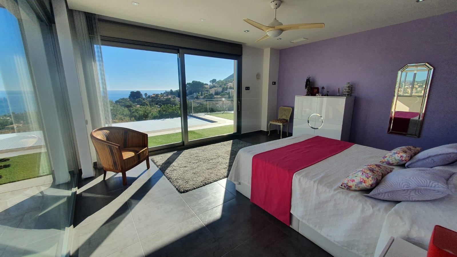  Chalet en venta directa con Plusvillas – C23077* – Villa con 5 dormitorios y 8 baños en Calpe, (Costa Blanca), zona Maryvilla 