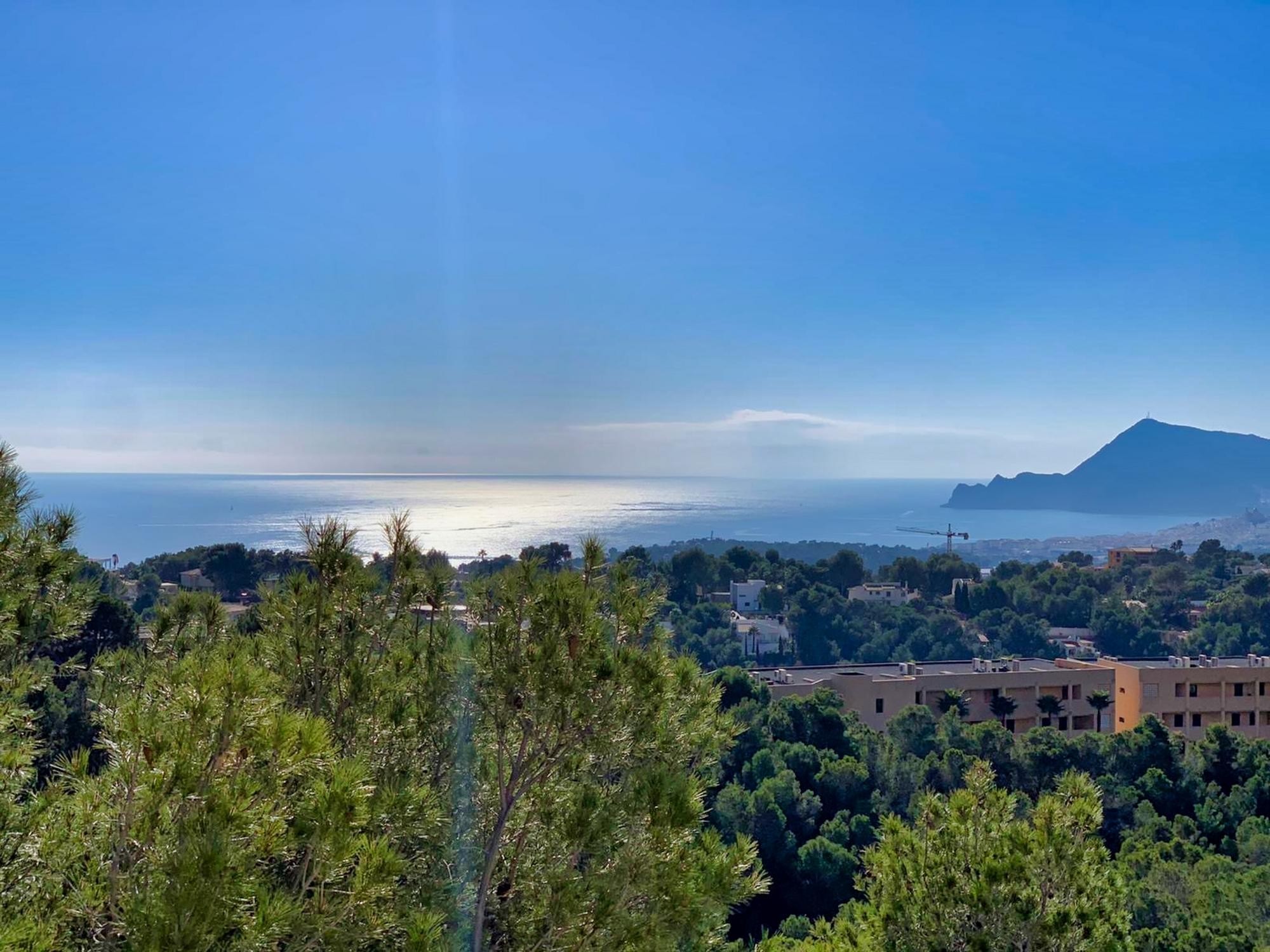  Chalet en venta directa con Plusvillas – C13001* – Villa con 4 dormitorios y 4 baños en Altea, (Costa Blanca), zona Marina Baja 