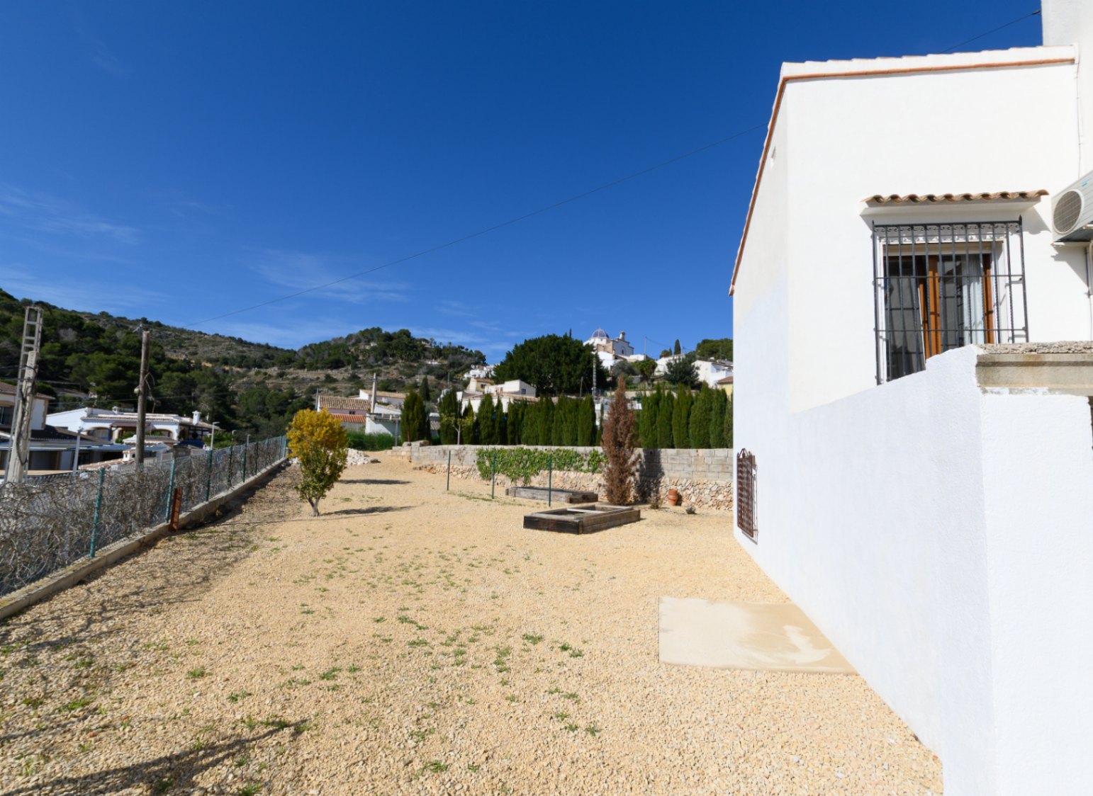  Chalet en venta directa con Plusvillas – C36306* – Villa con 5 dormitorios y 3 baños en Jávea, (Costa Blanca), zona Old Town 