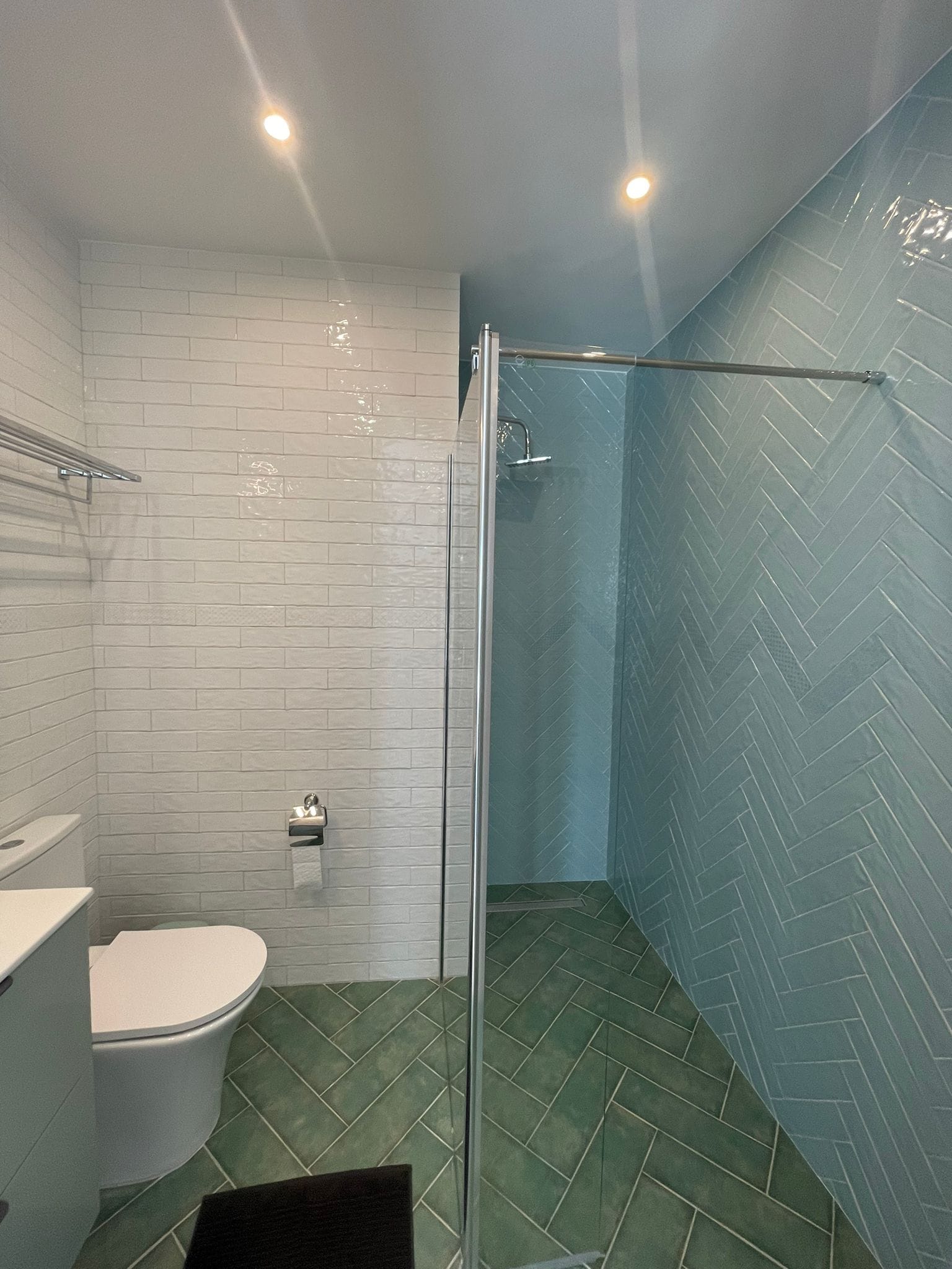  Chalet en venta directa con Plusvillas-C67-Villa renovada de 5 dormitorios dividida en 3 viviendas con vistas al mar, zona Canuta Calpe (Costa Blanca) 