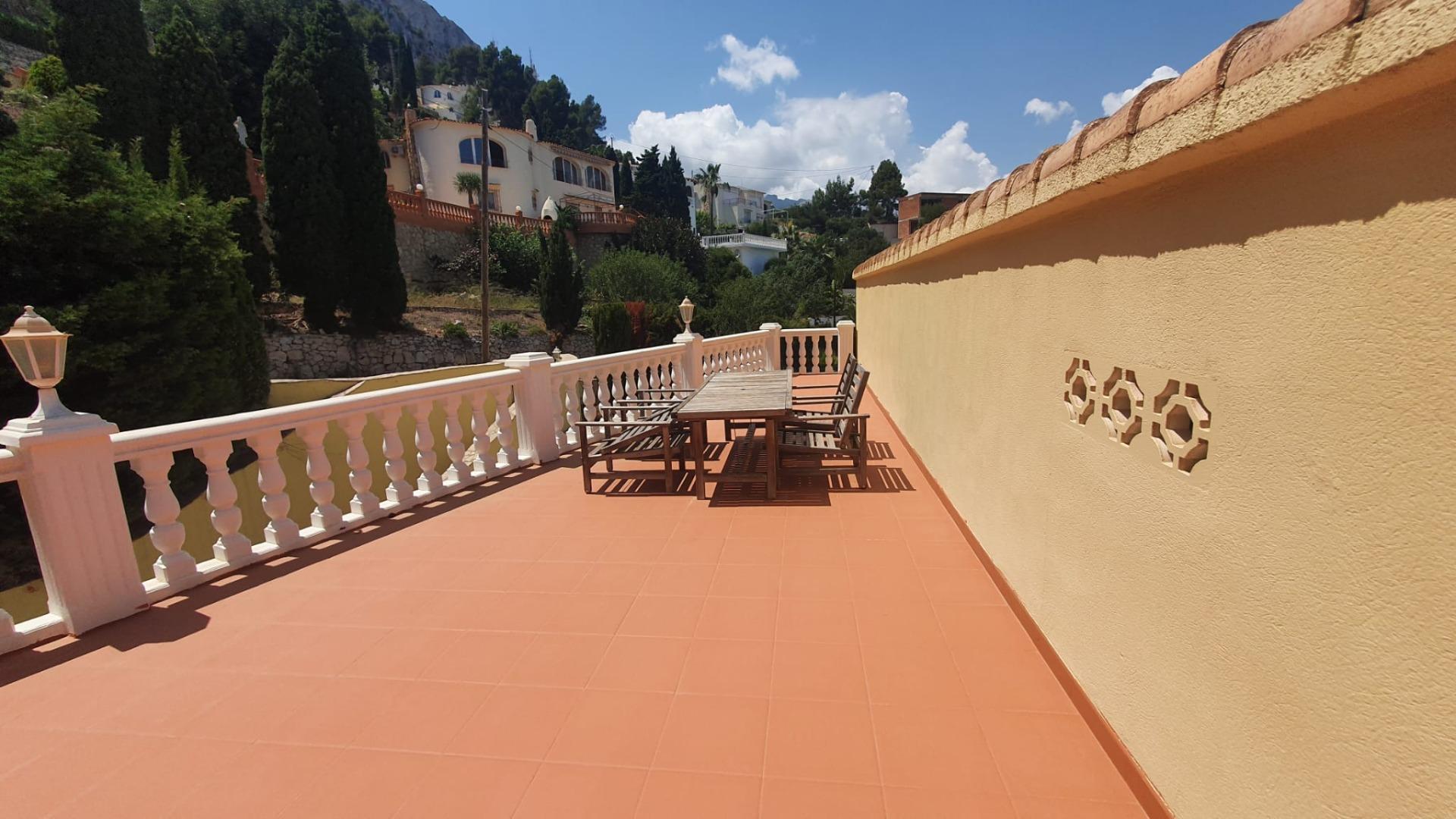  Chalet en venta directa con Plusvillas – C23100* – Villa con 8 dormitorios y 8 baños en Calpe, (Costa Blanca), zona Maryvilla 