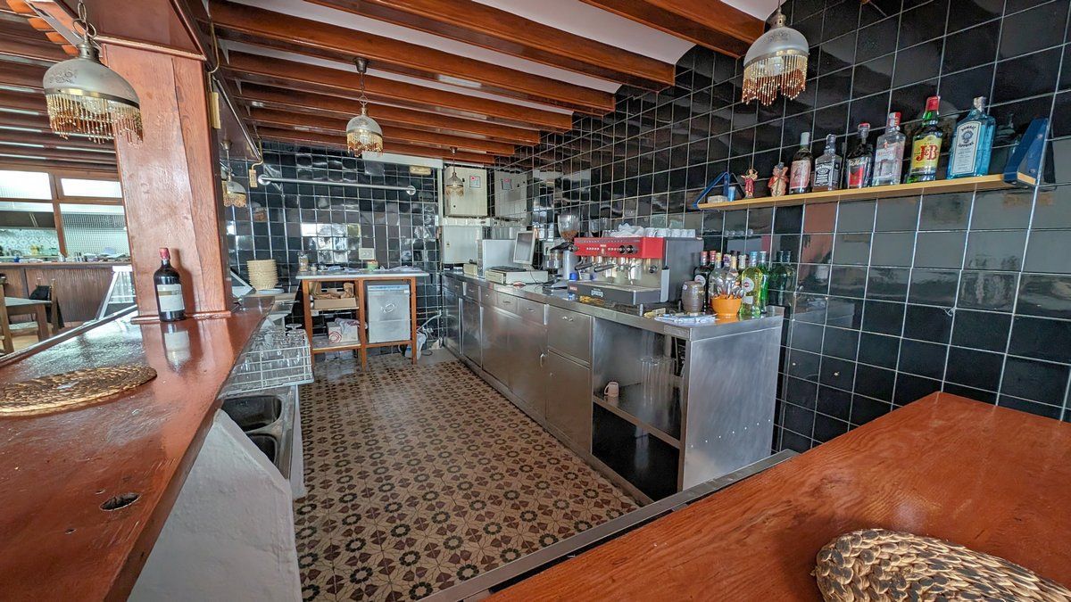  Chalet en venta directa con Plusvillas – C16310* – Villa con  dormitorios y  baños en Calpe / Calp, (Costa Blanca), zona  