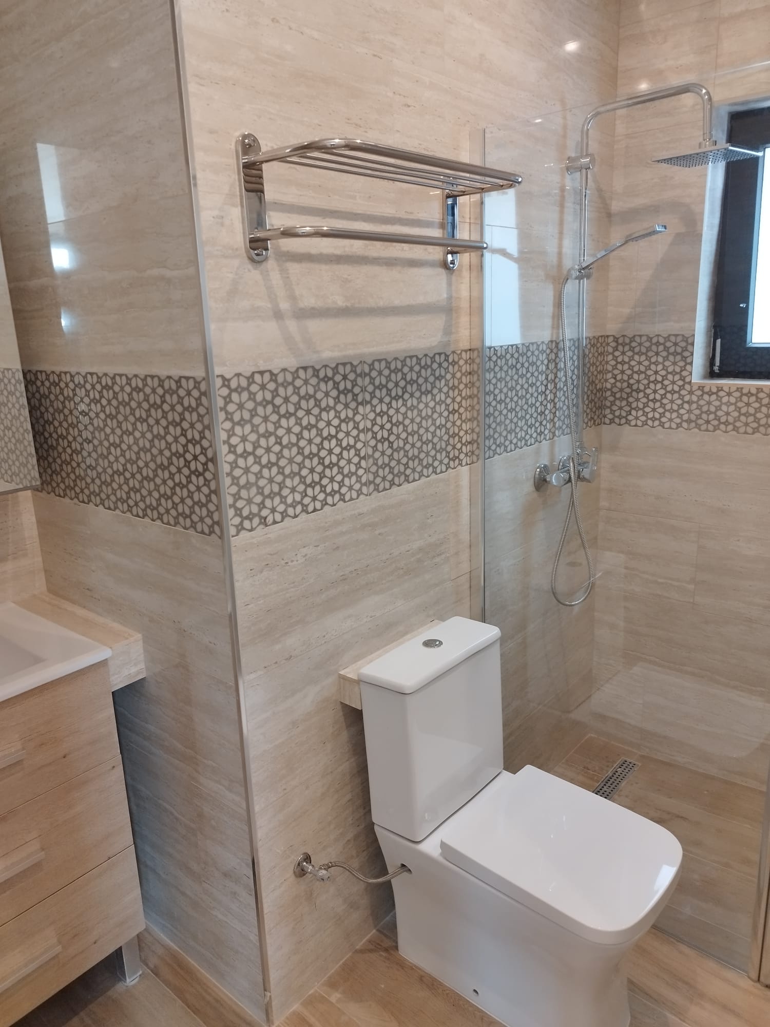  Chalet en venta directa con Plusvillas-C67-Villa renovada de 5 dormitorios dividida en 3 viviendas con vistas al mar, zona Canuta Calpe (Costa Blanca) 