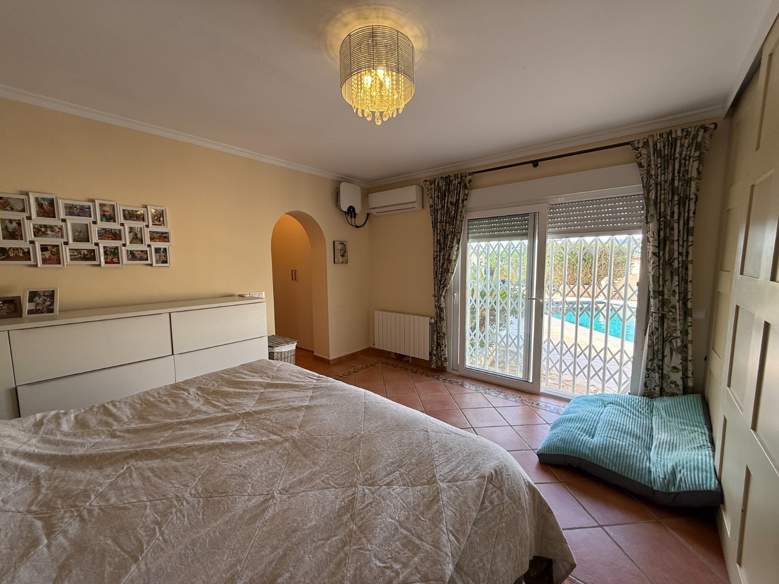  Chalet en venta directa con Plusvillas- C35- Amplia casa de 3 dormitorios cerca de playa de la fossa en Calpe (Costa Blanca) 