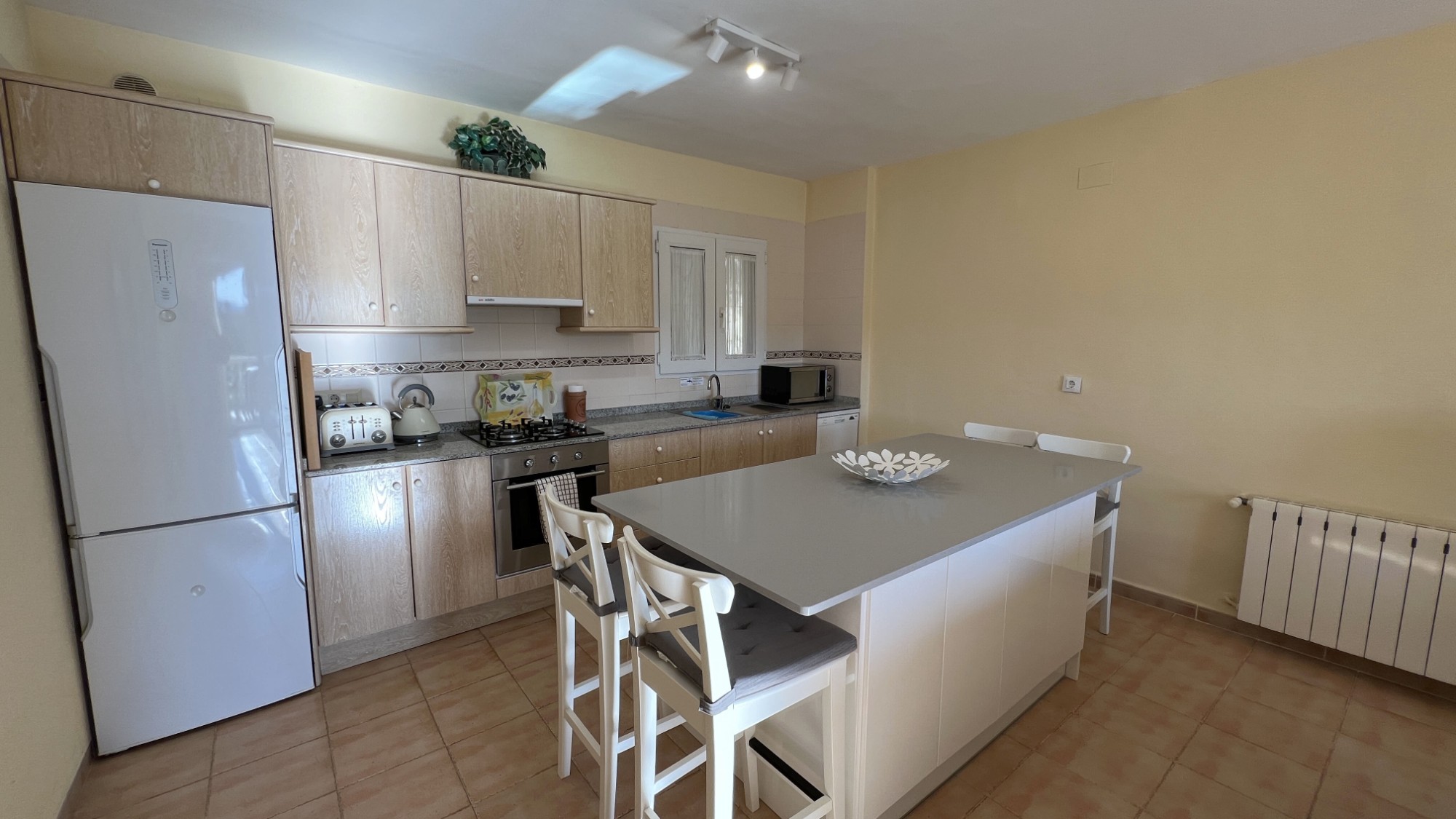  Chalet en venta directa con Plusvillas – C4103* – Villa con 6 dormitorios y 4 baños en Benissa Costa, (Costa Blanca), zona San Jaime 