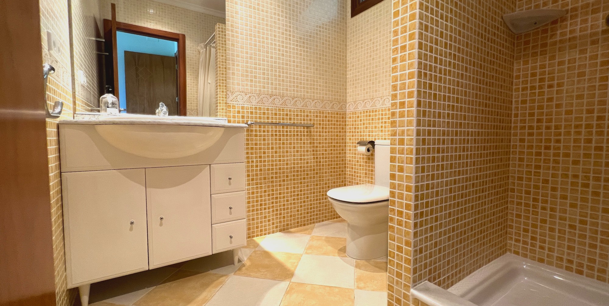  Chalet en venta directa con Plusvillas – C4166* – Villa con 6 dormitorios y 4 baños en Benissa Costa, (Costa Blanca), zona Baladrar 