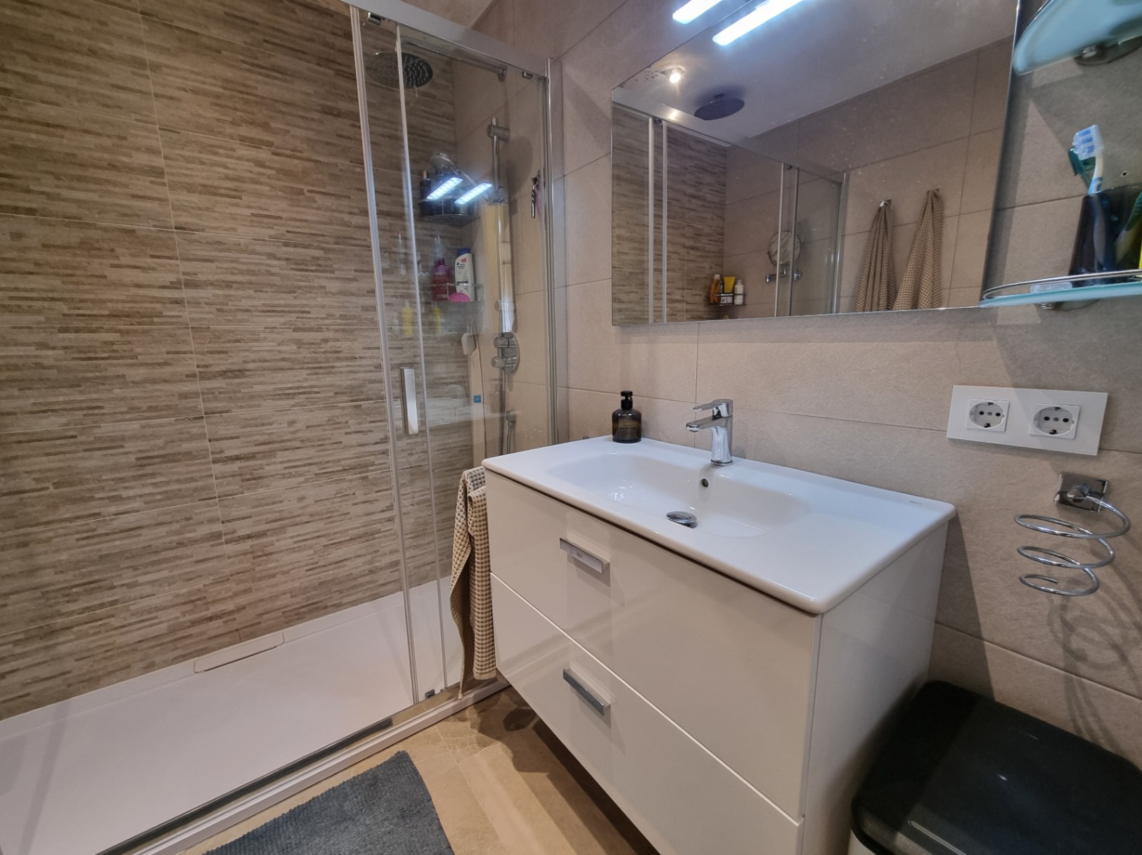  Apartamento en venta directa con Plusvillas – A34032* – Bonito apartamento de 2 dormitorios y 1 baños., (Costa Blanca), zona Europa I 